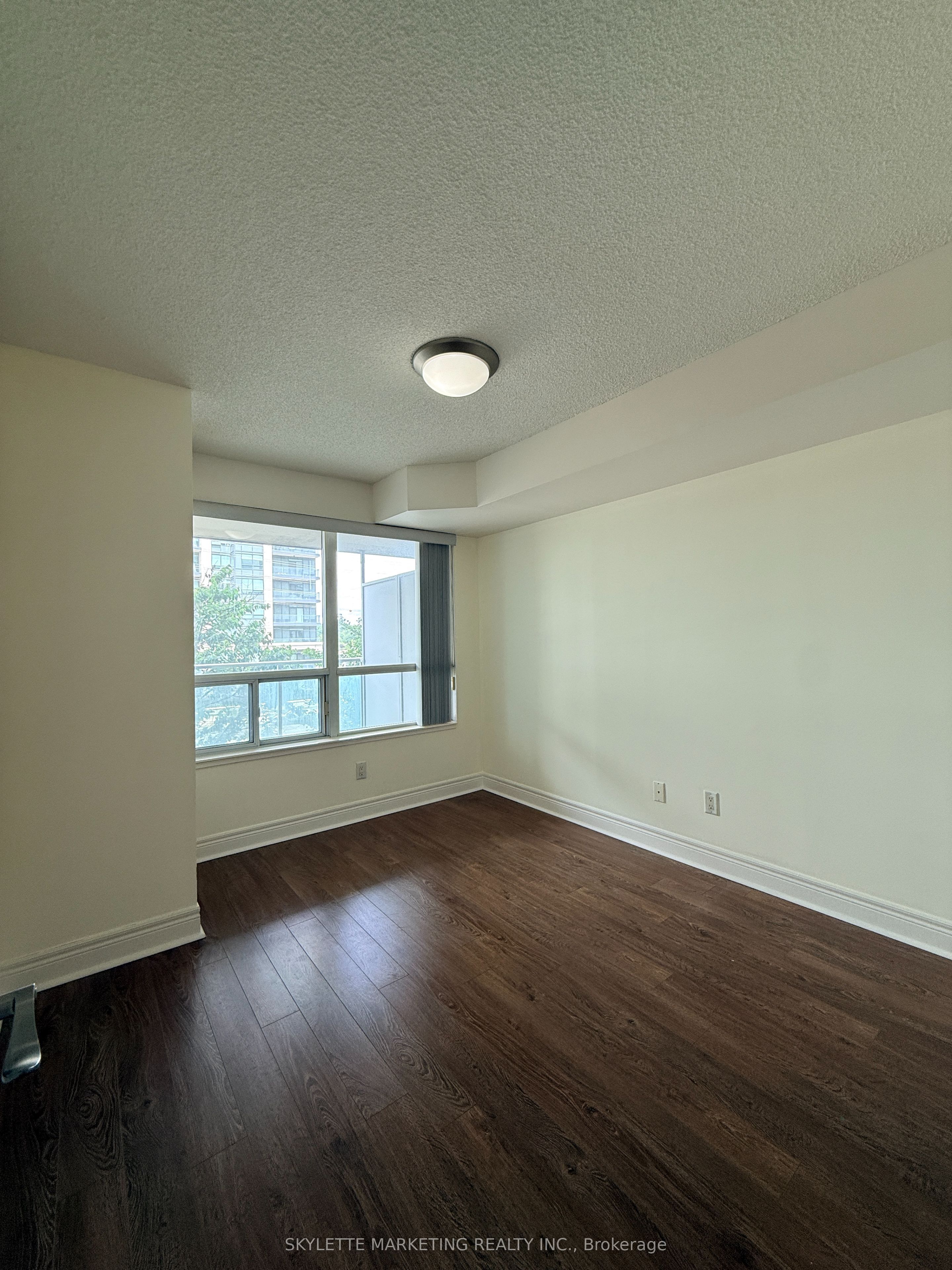 62 Suncrest Boulevard 310 Property Photo 10
