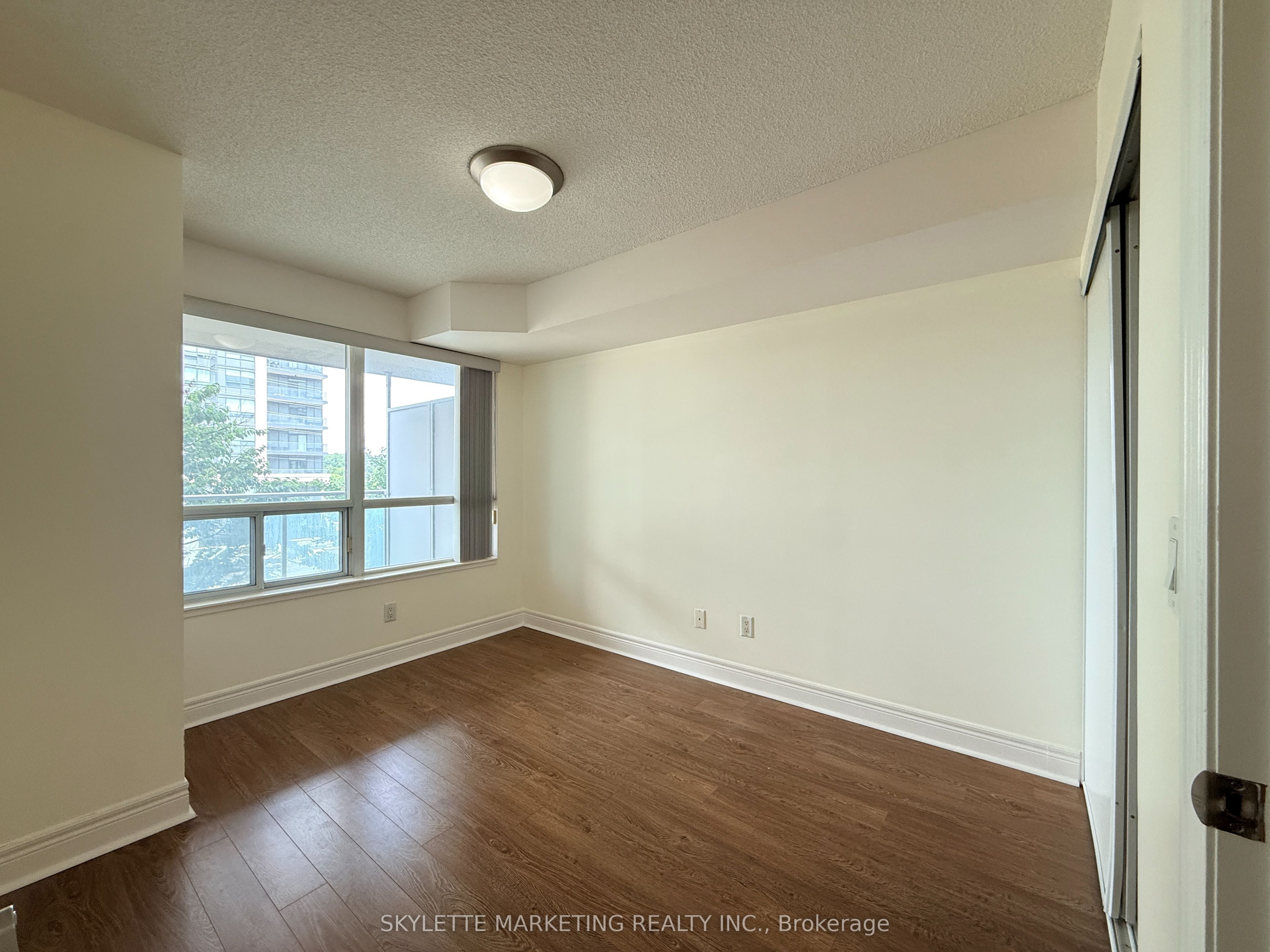 62 Suncrest Boulevard 310 Property Photo 11