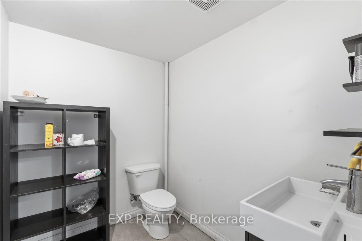 470 North Rivermede Road 14 Property Photo 25