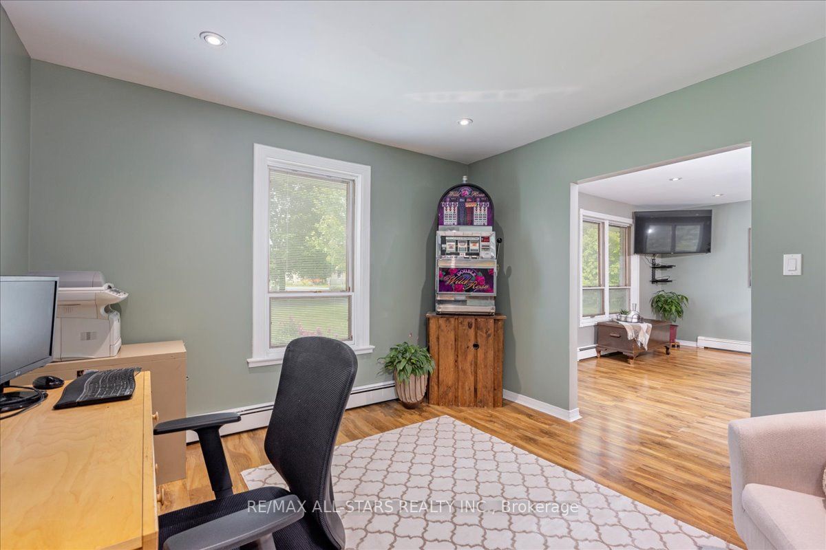 562 Catering Road Property Photo 15