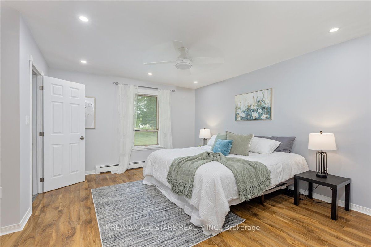562 Catering Road Property Photo 16