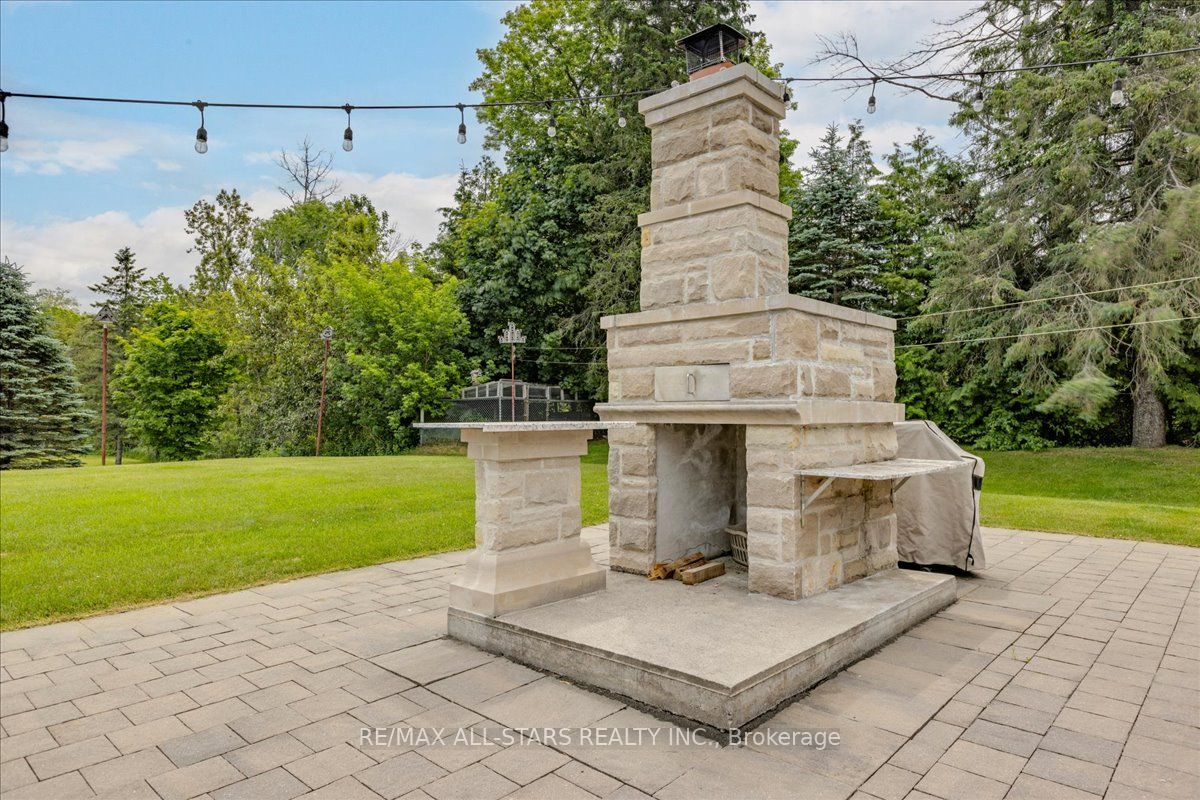 562 Catering Road Property Photo 23
