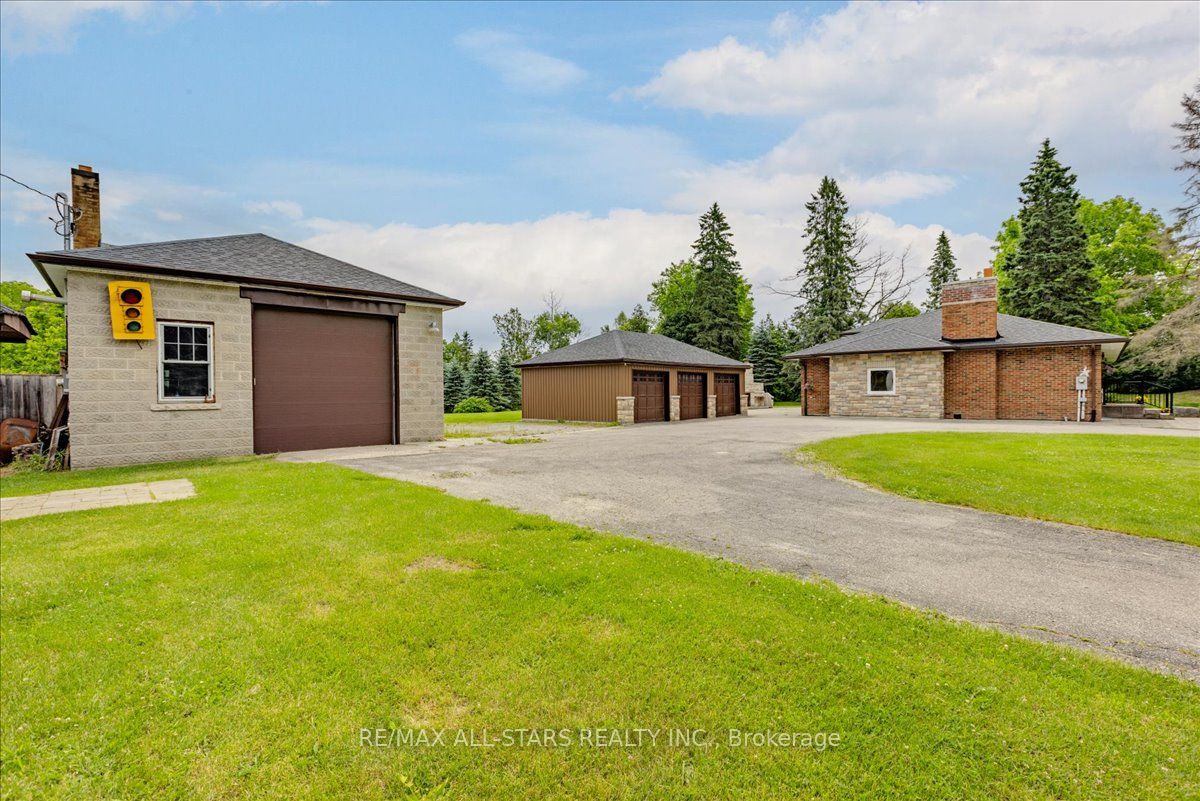 562 Catering Road Property Photo 27