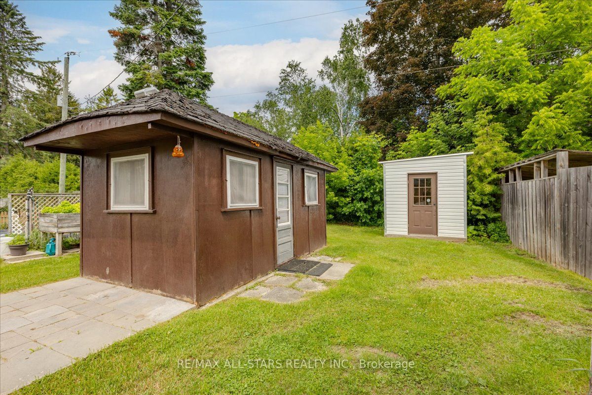 562 Catering Road Property Photo 29