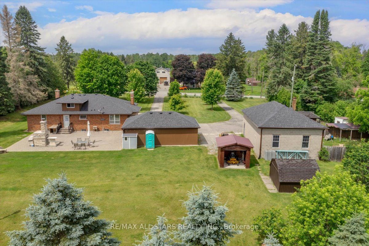 562 Catering Road Property Photo 32