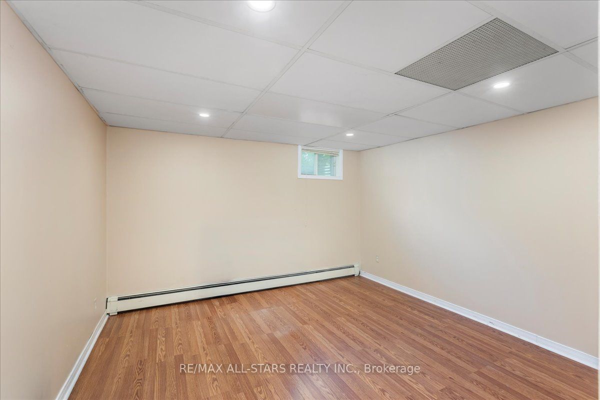 562 Catering Road Property Photo 47