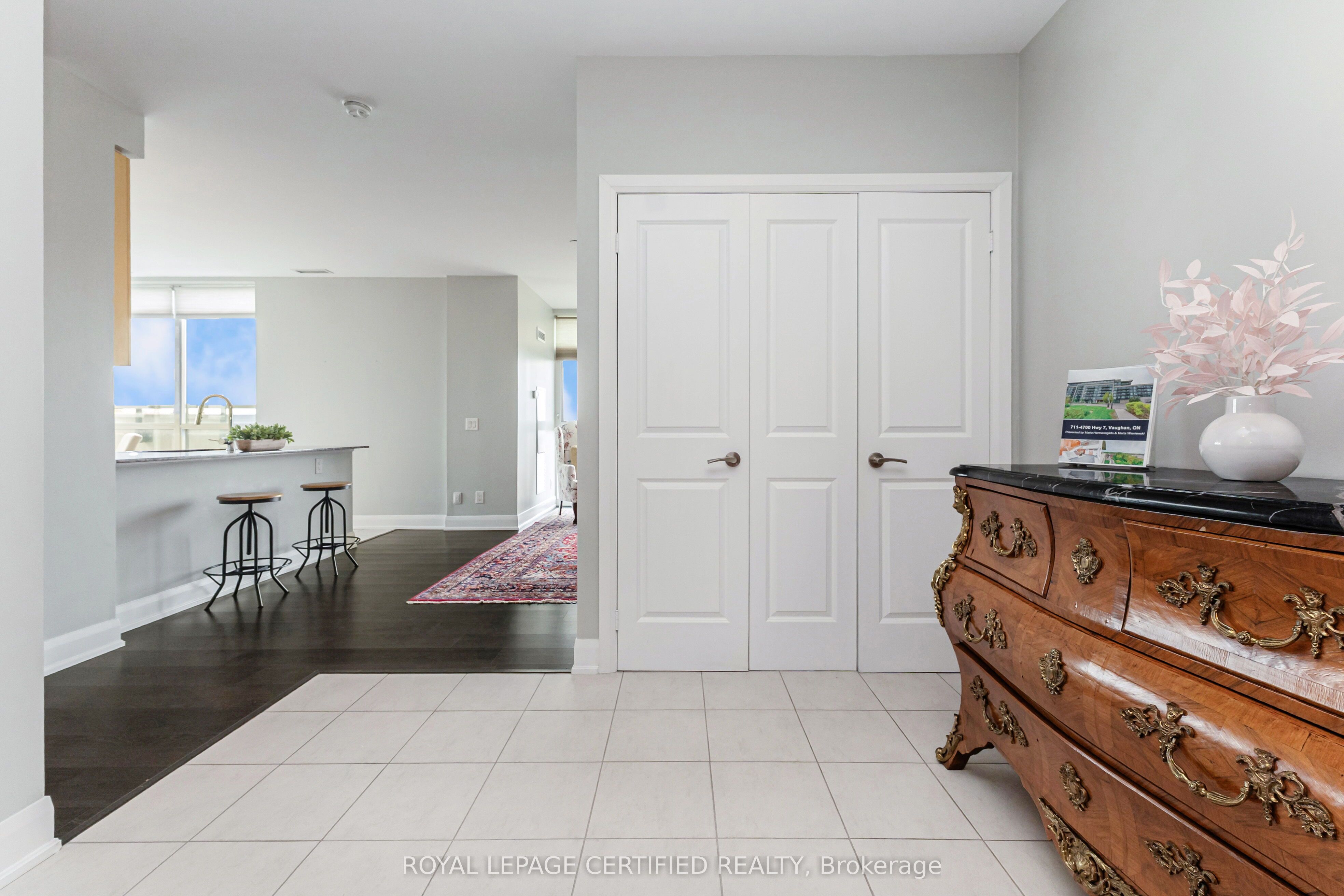 4700 Highway 7 711 Property Photo 4
