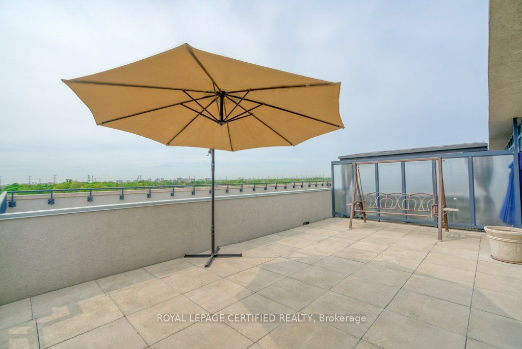 4700 Highway 7 711 Property Photo 19