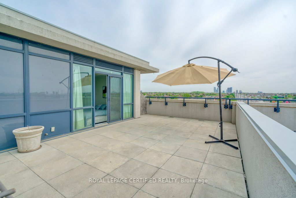 4700 Highway 7 711 Property Photo 20
