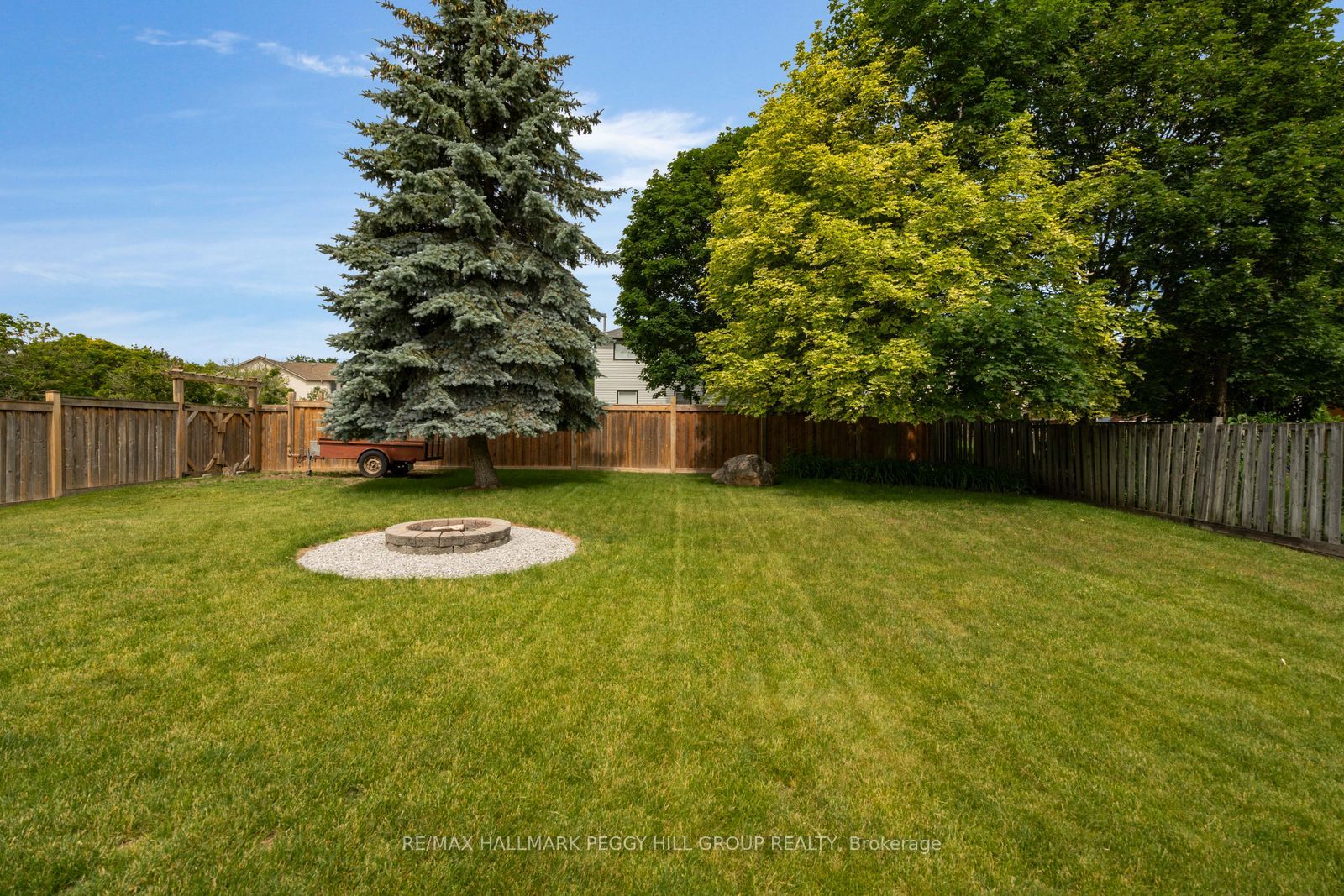 990 Maclean Street Property Photo 19