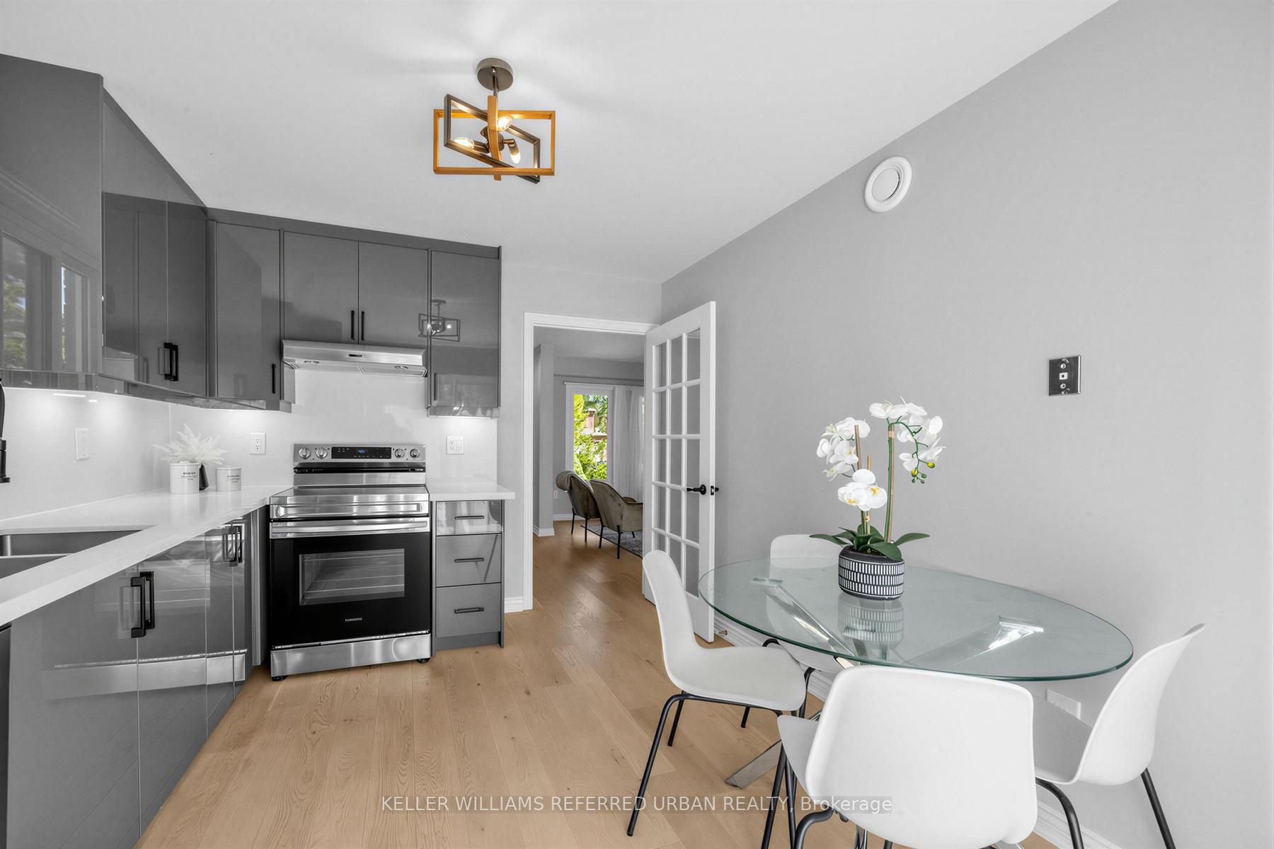 350 Pickering Crescent Property Photo 15