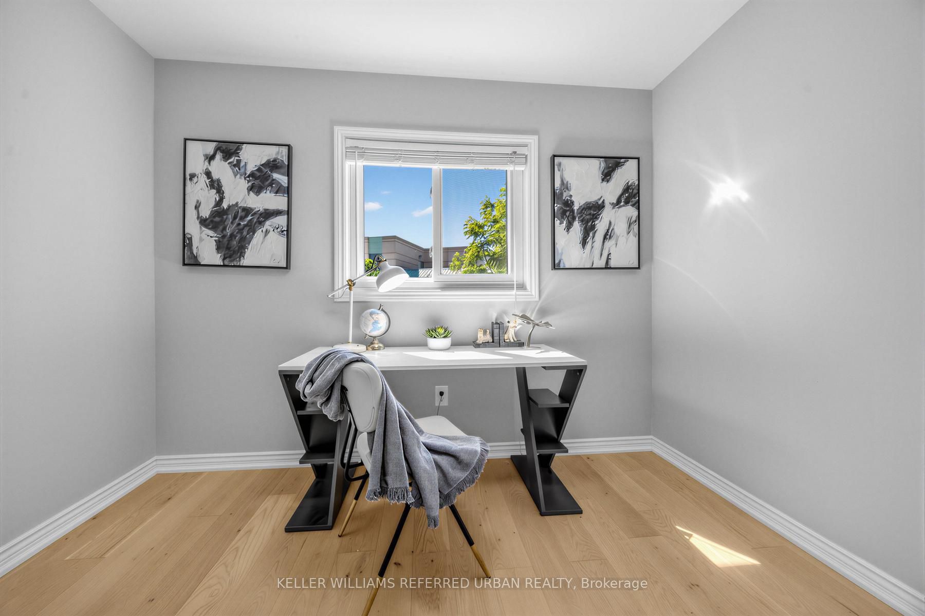 350 Pickering Crescent Property Photo 23