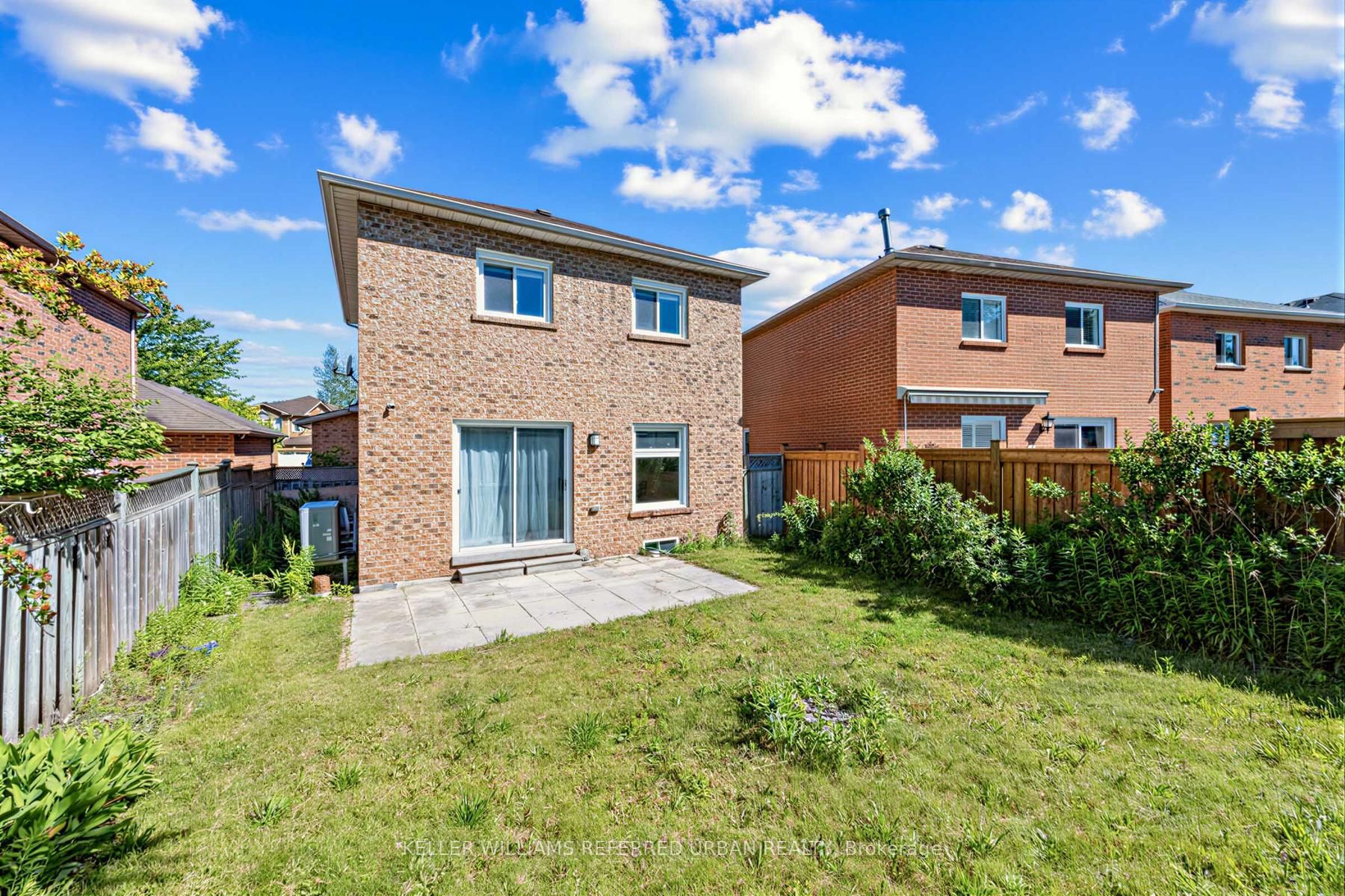 350 Pickering Crescent Property Photo 35