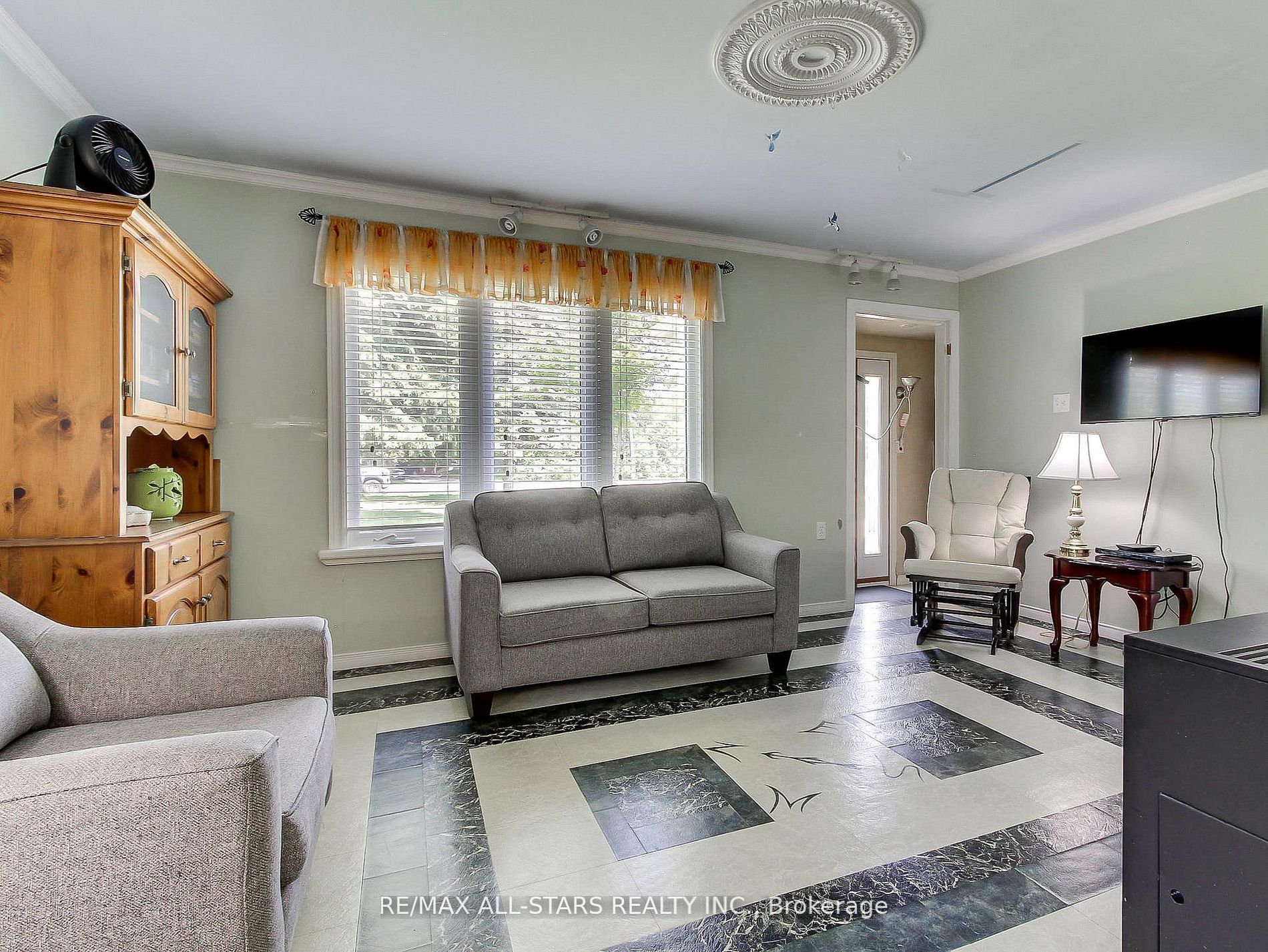 9 Riverglen Drive Property Photo 1