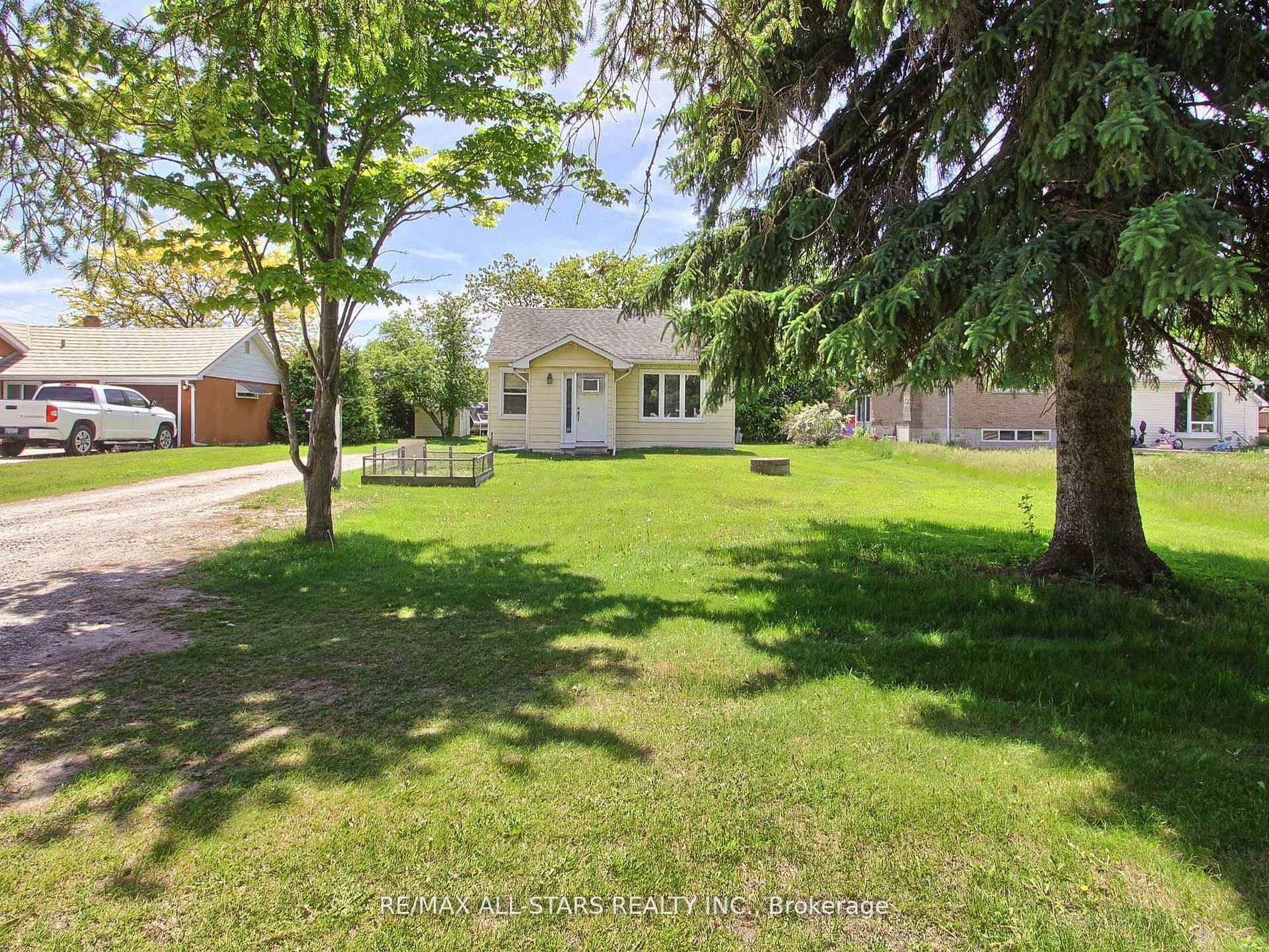 9 Riverglen Drive Property Photo 2
