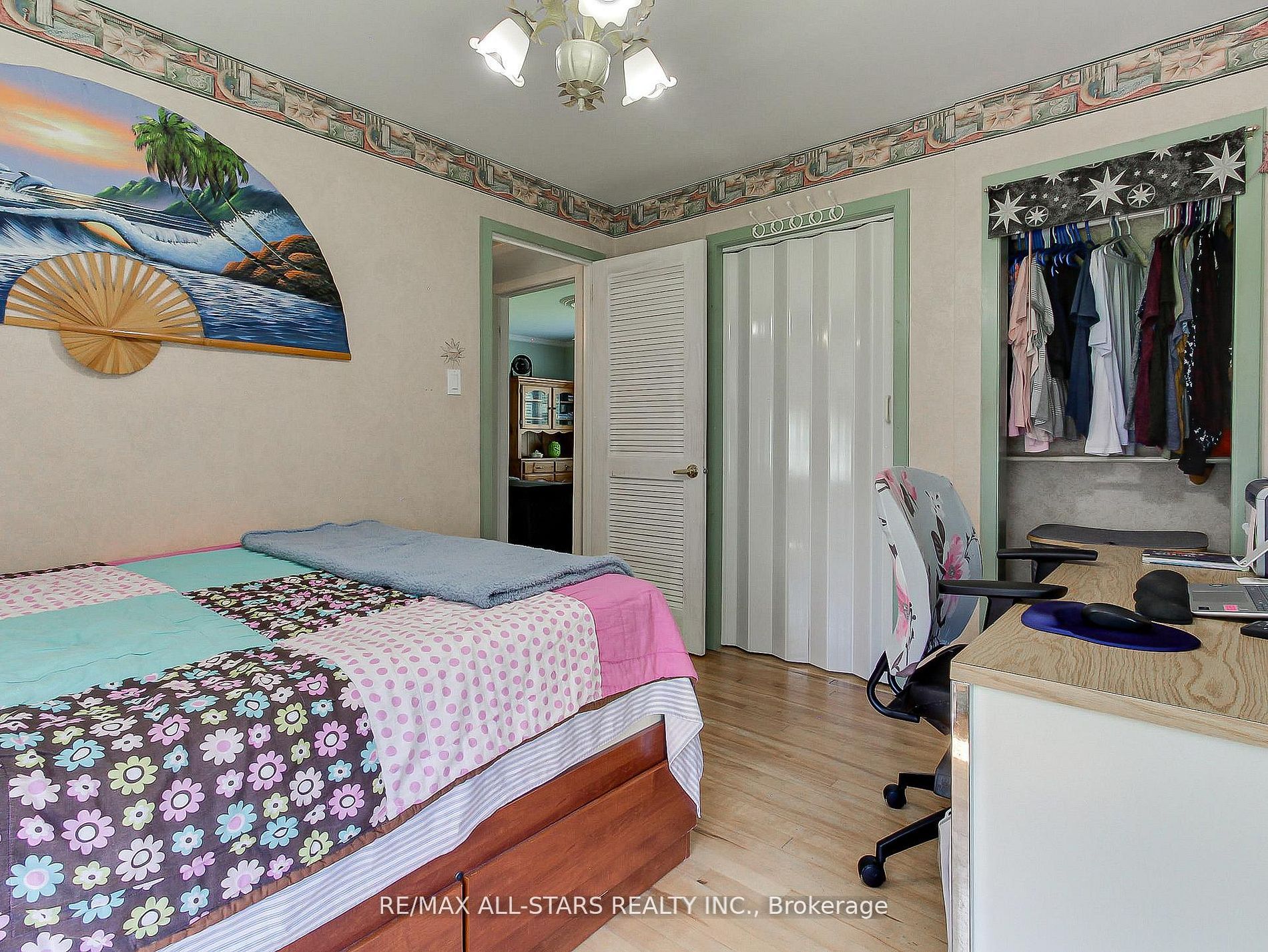 9 Riverglen Drive Property Photo 12