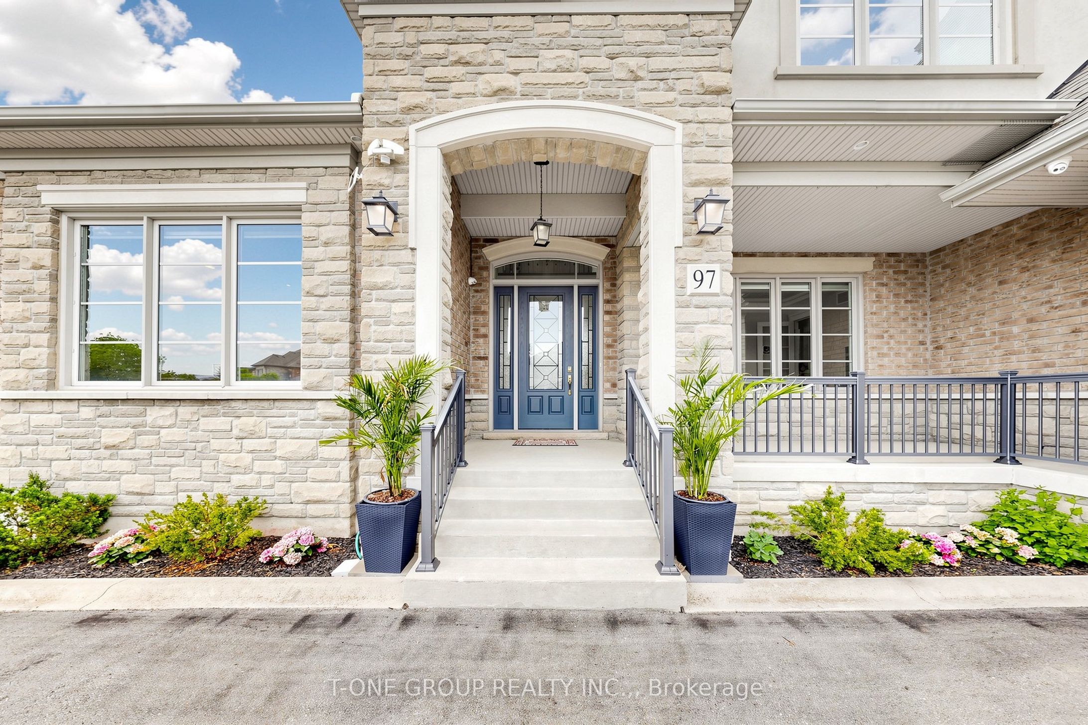 97 Chuck Ormsby Crescent Property Photo 7