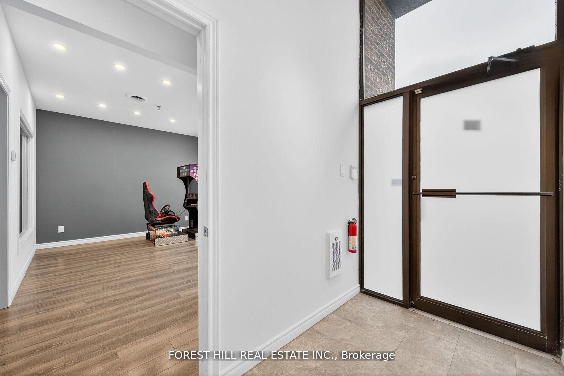 241 Edgeley Boulevard 11 Property Photo 4