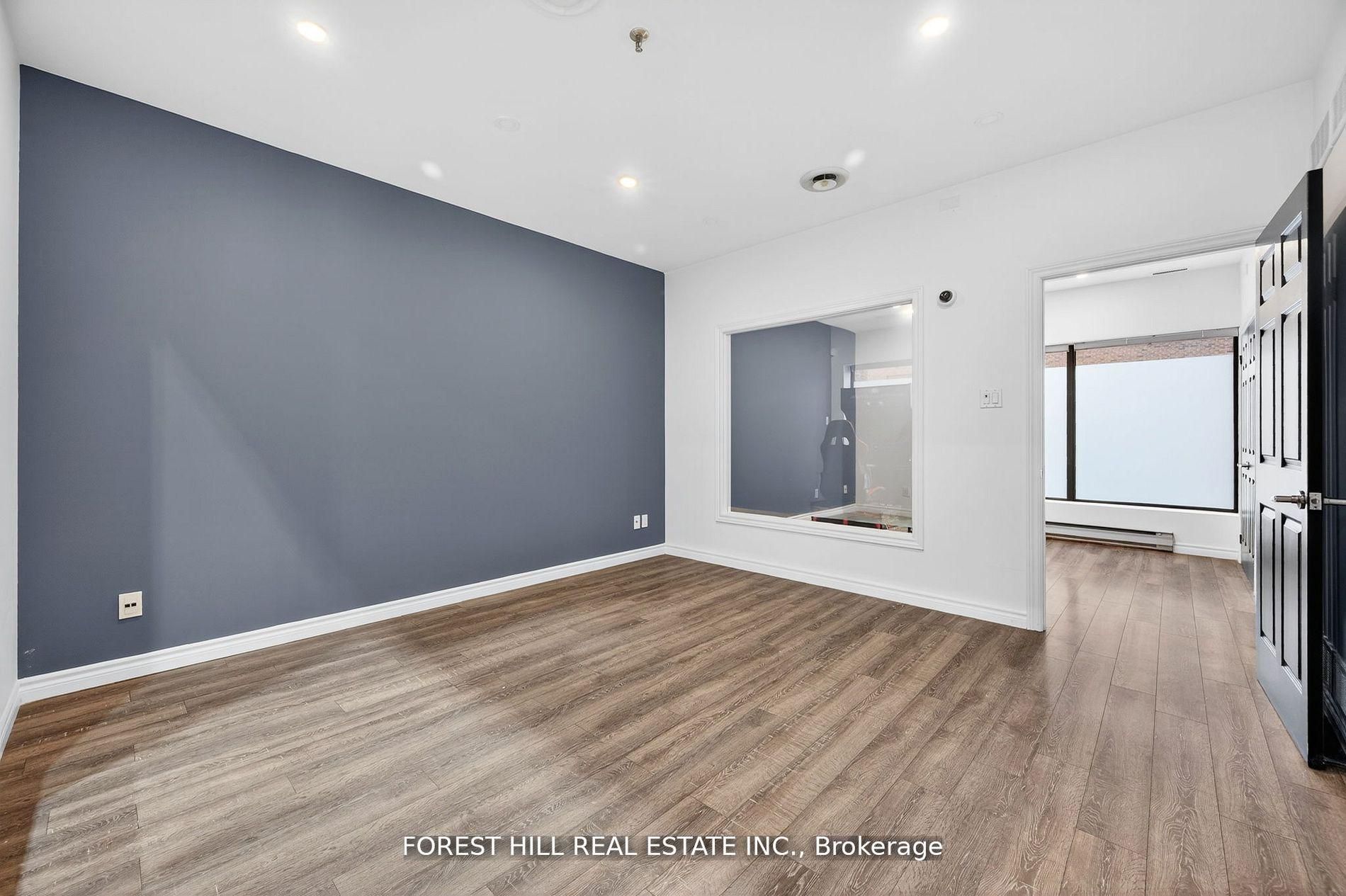 241 Edgeley Boulevard 11 Property Photo 10