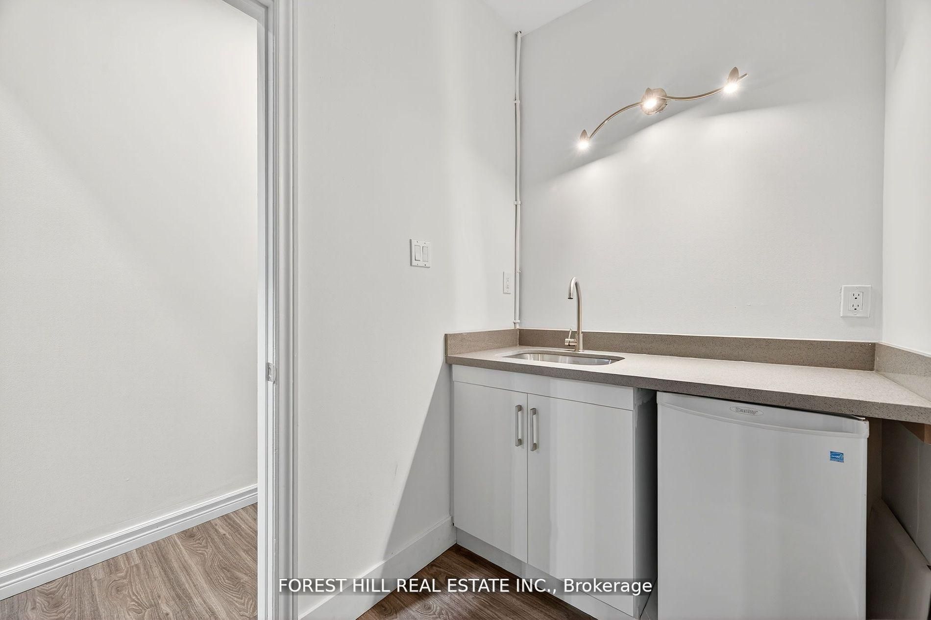 241 Edgeley Boulevard 11 Property Photo 15