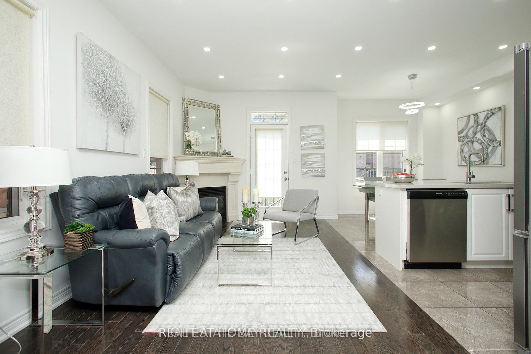 25 Sibella Way Property Photo 2