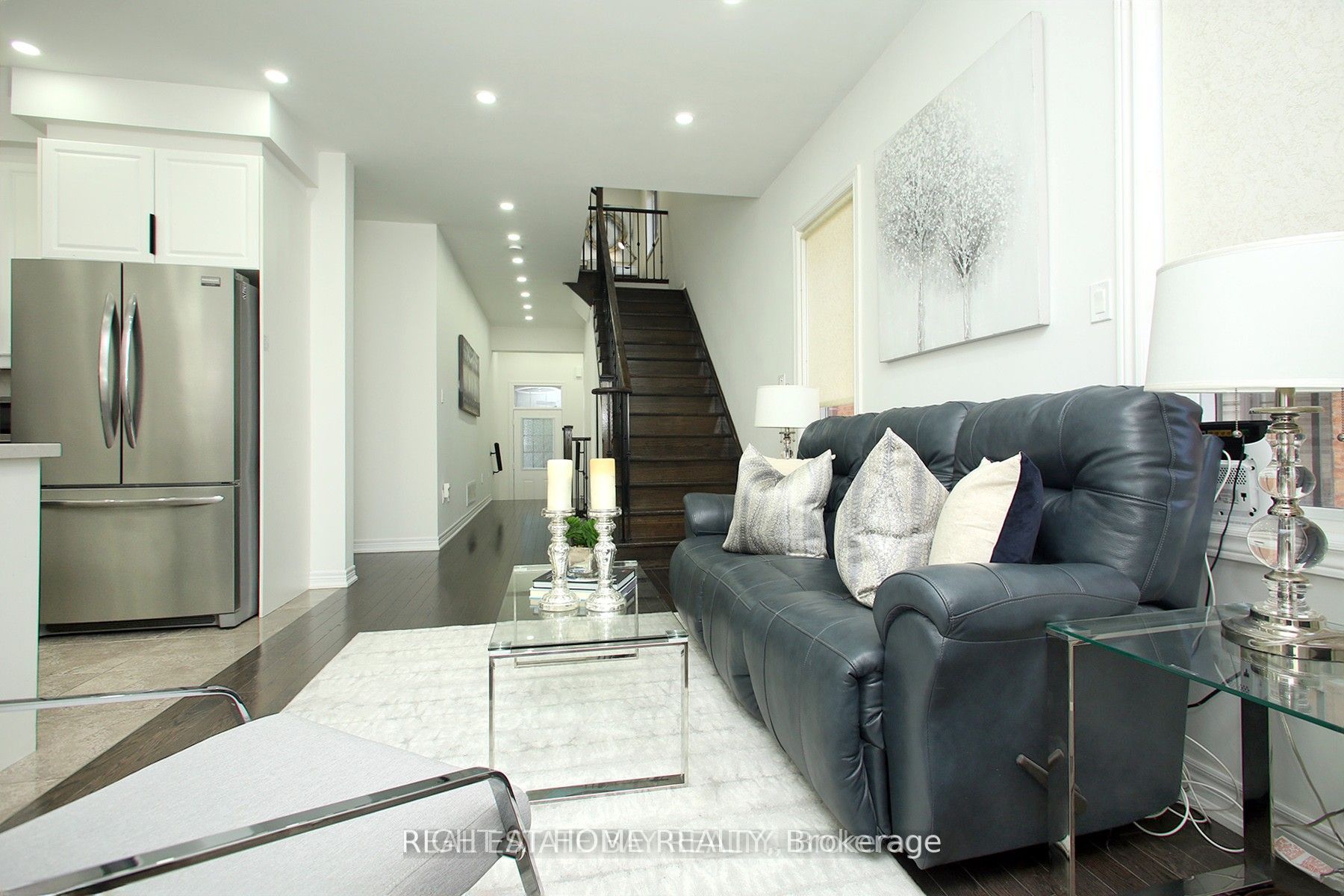 25 Sibella Way Property Photo 4