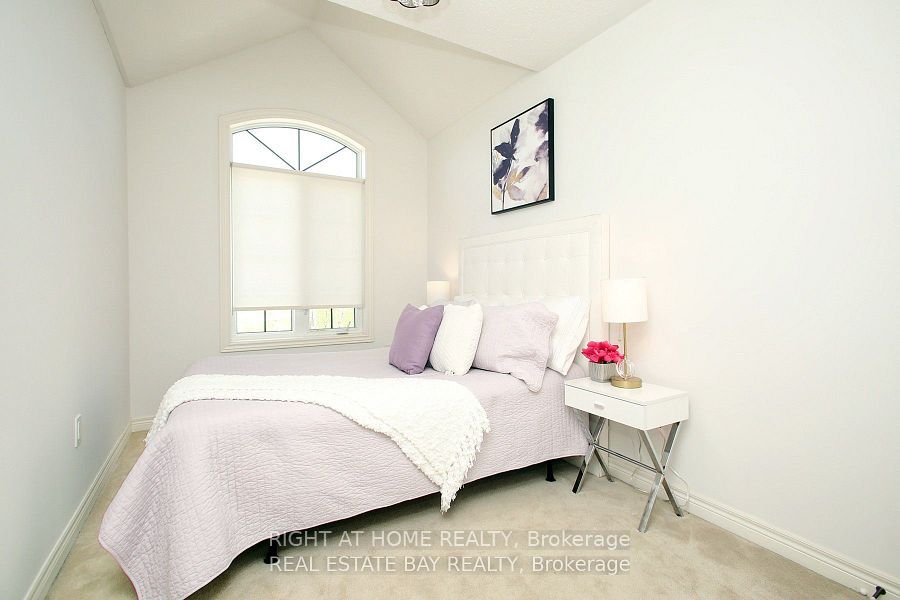 25 Sibella Way Property Photo 13