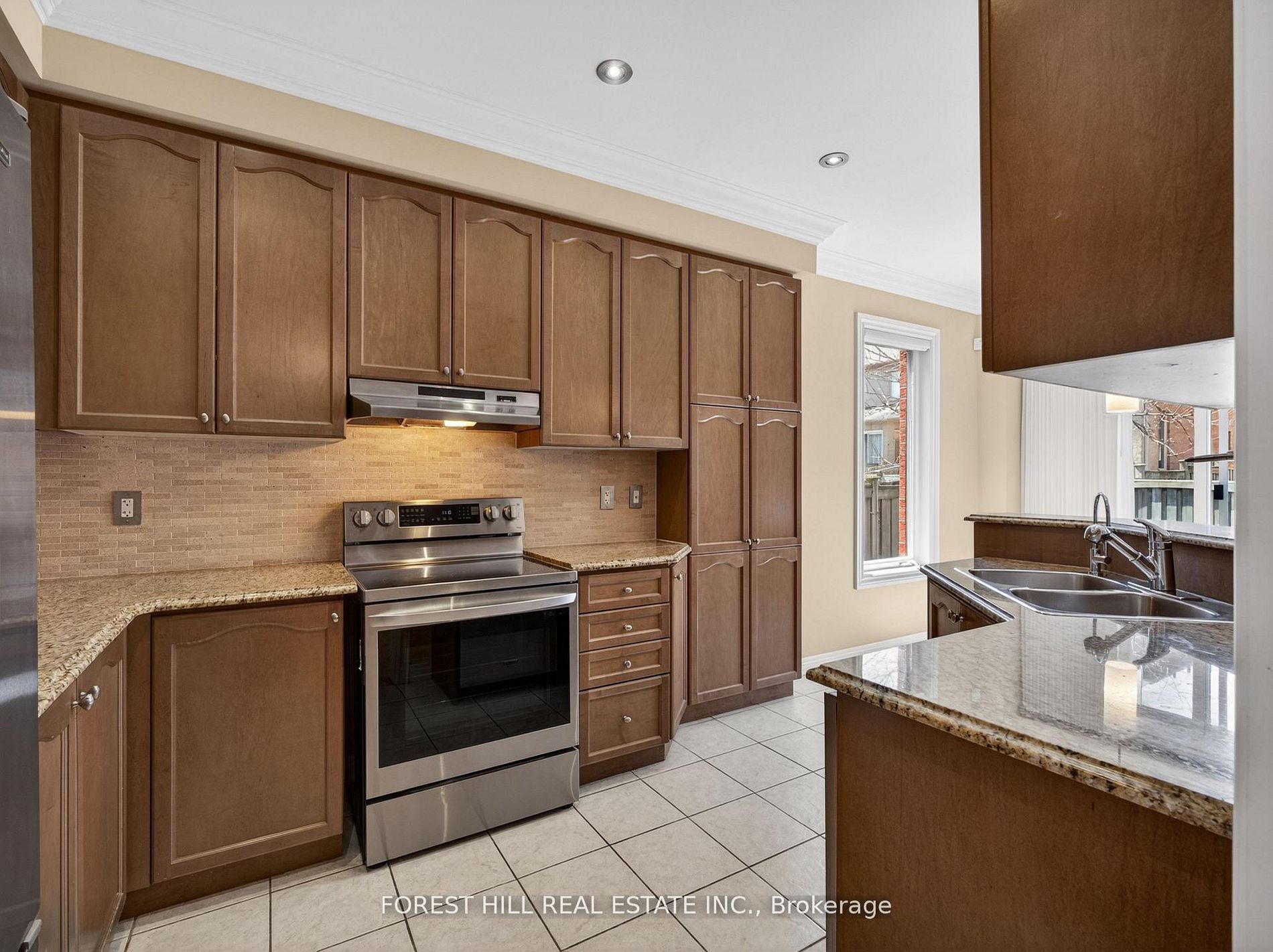 12 Stookes Crescent Property Photo 18