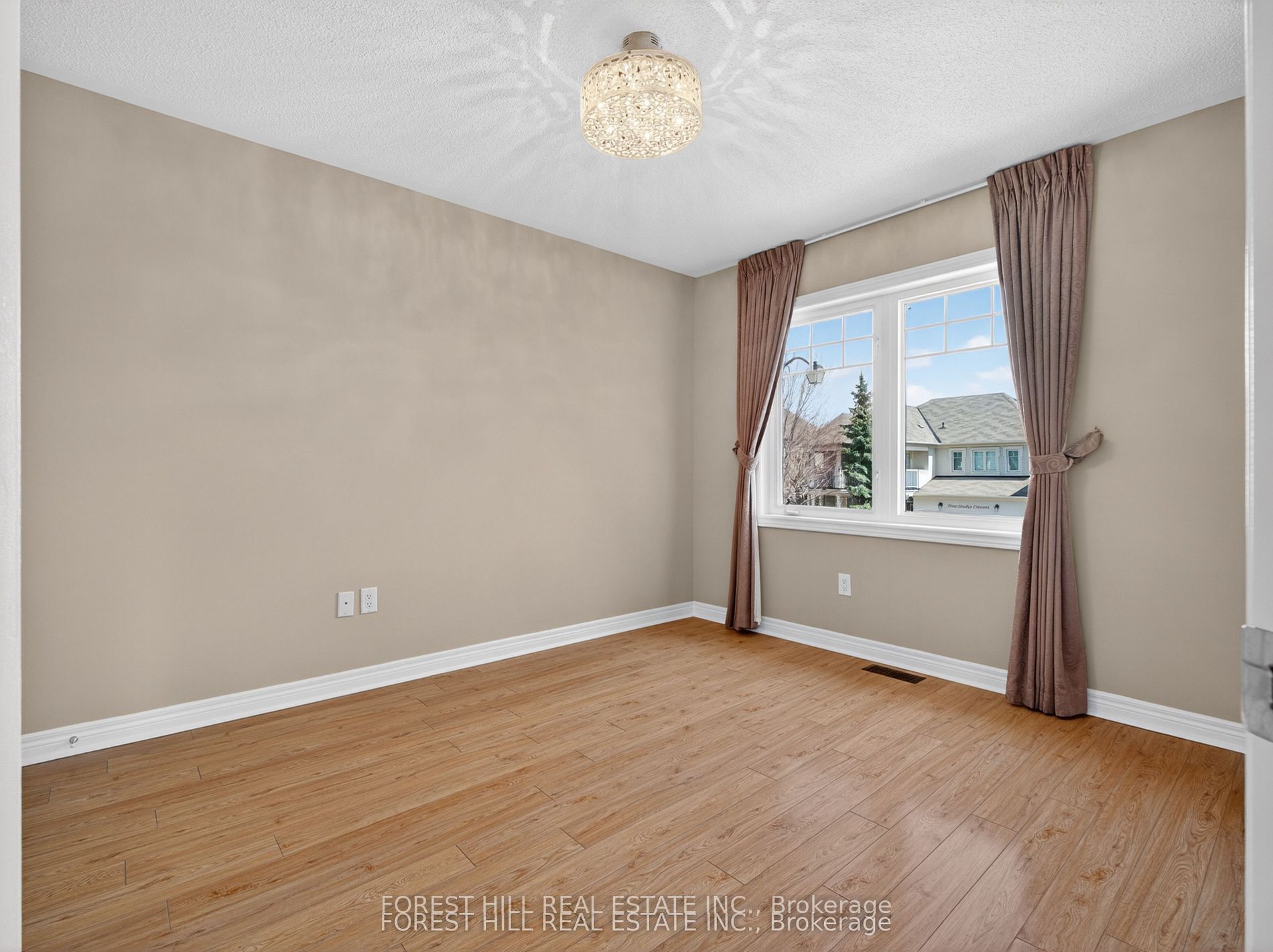 12 Stookes Crescent Property Photo 27