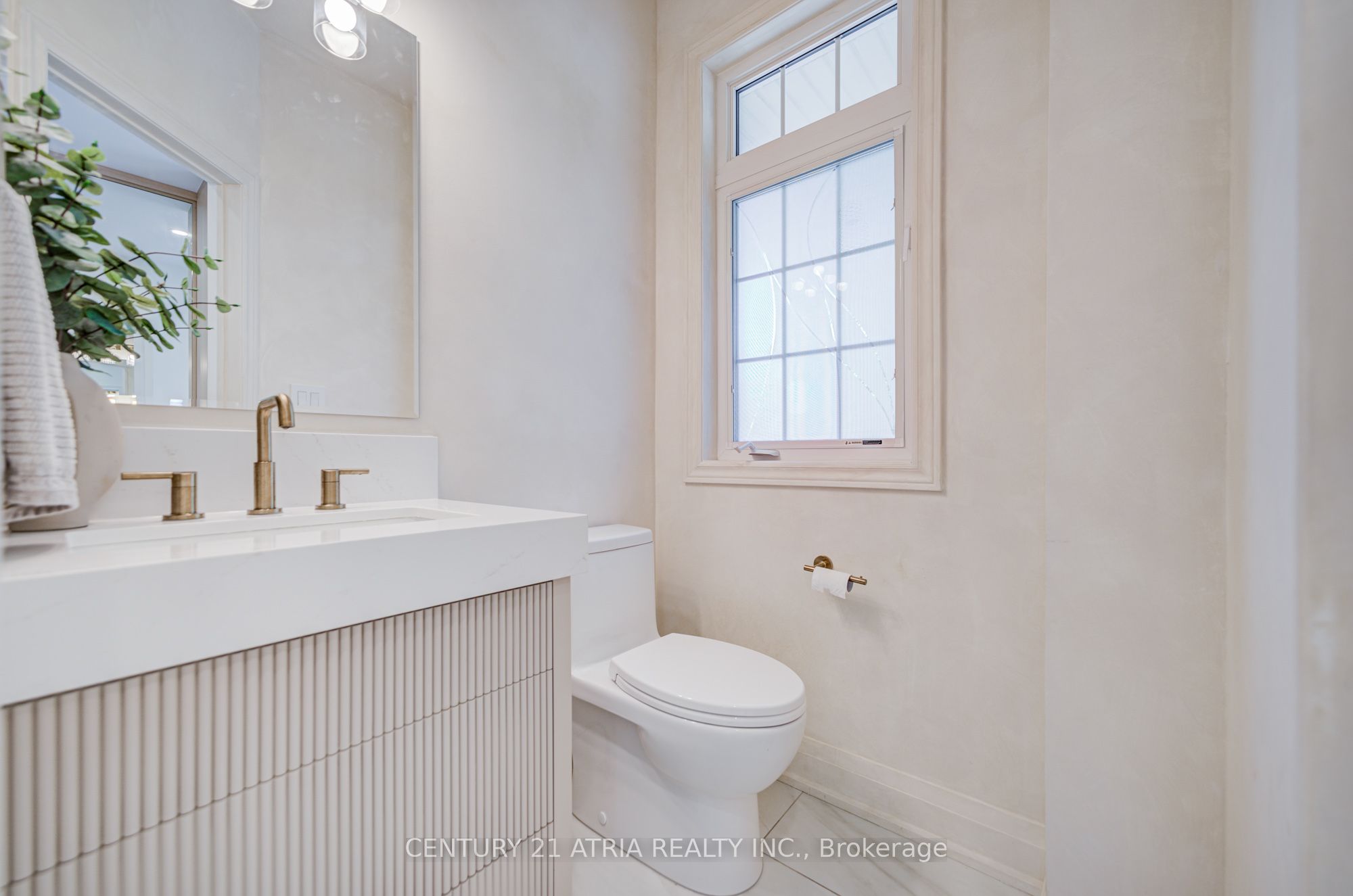15 Asner Avenue Property Photo 5