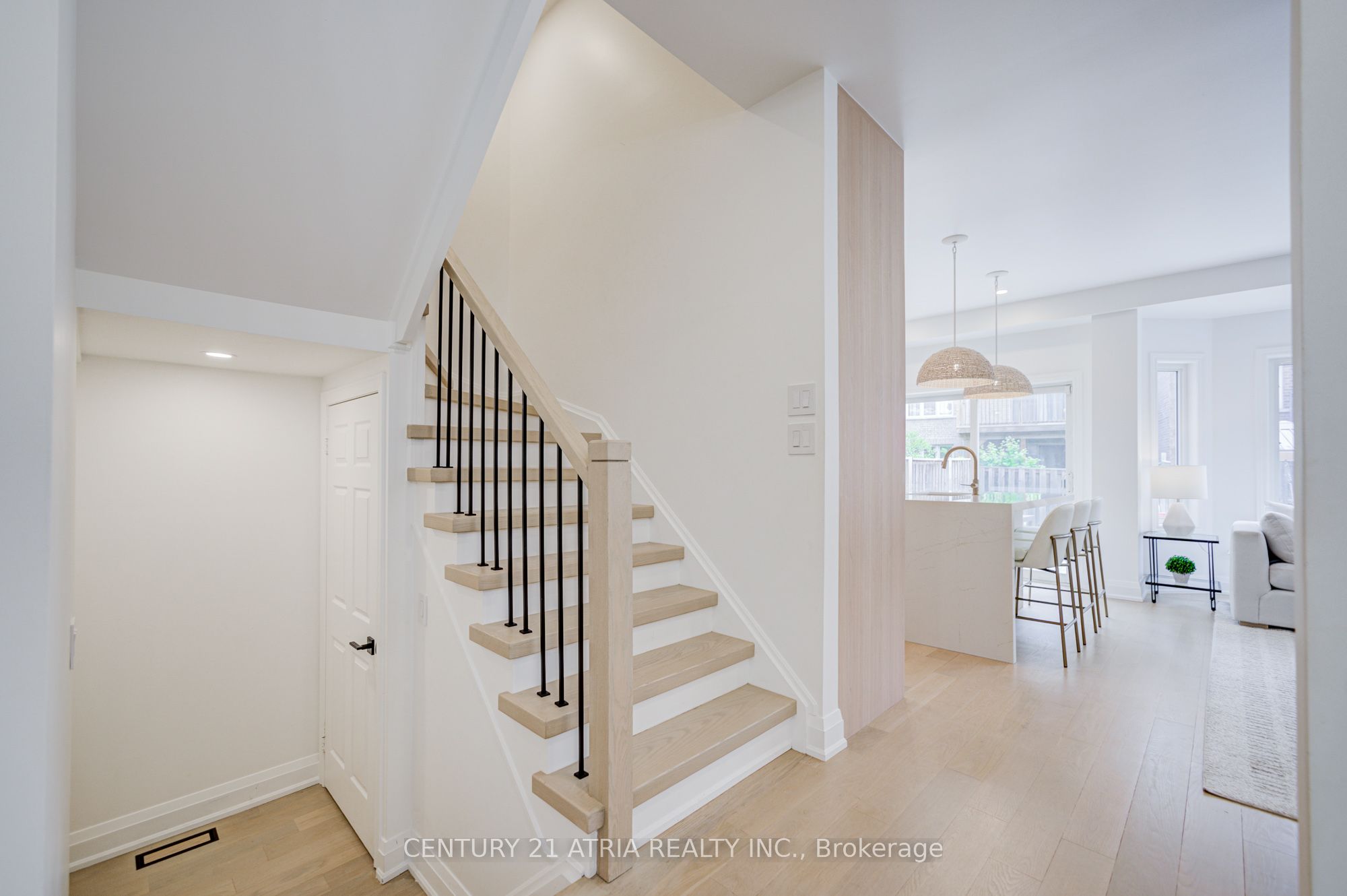 15 Asner Avenue Property Photo 9