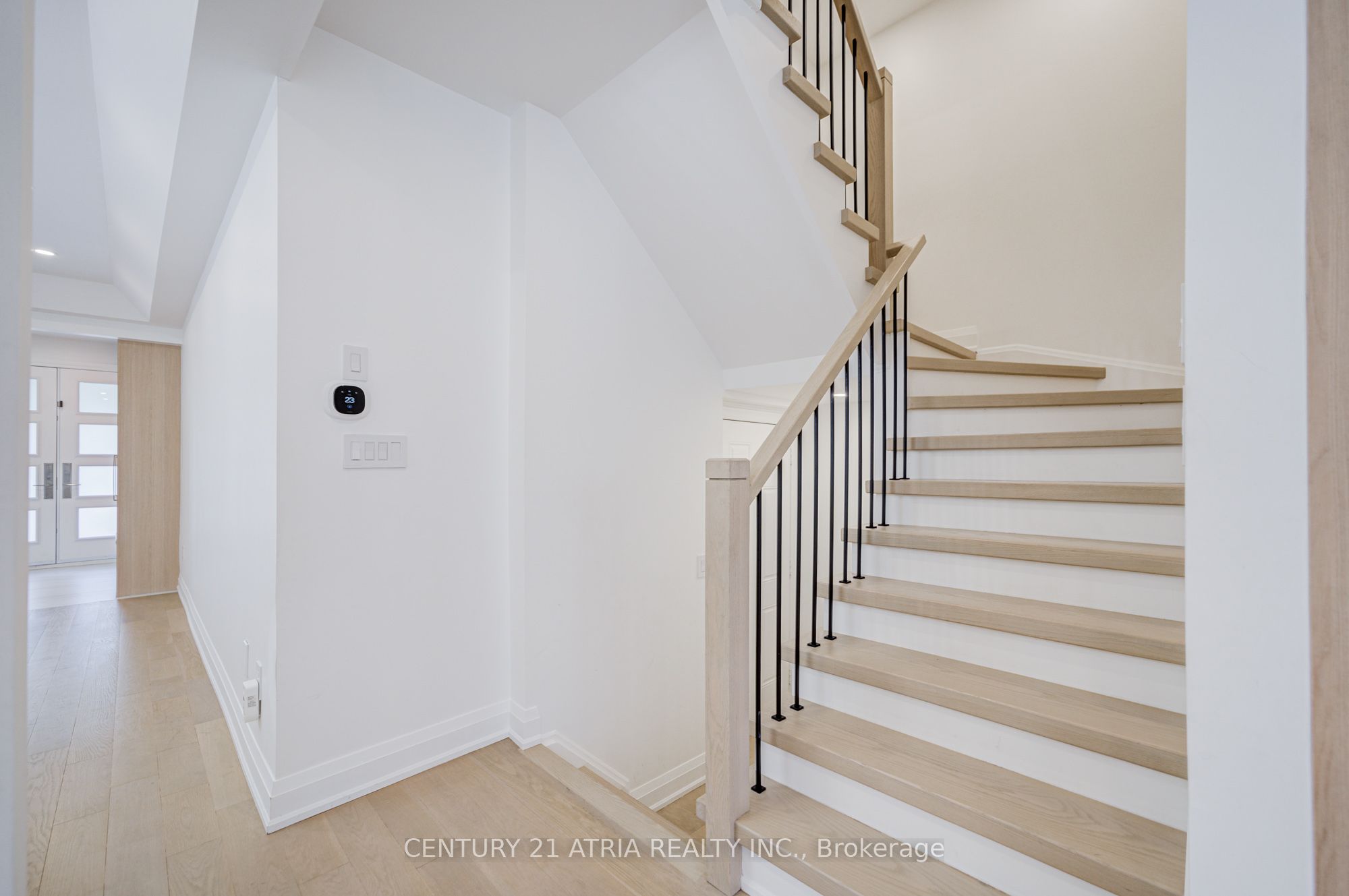 15 Asner Avenue Property Photo 10