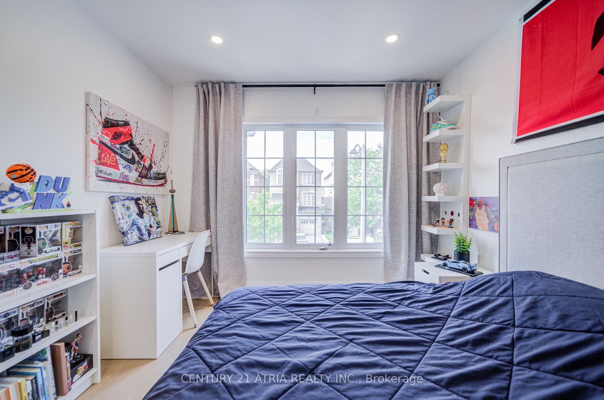 15 Asner Avenue Property Photo 25