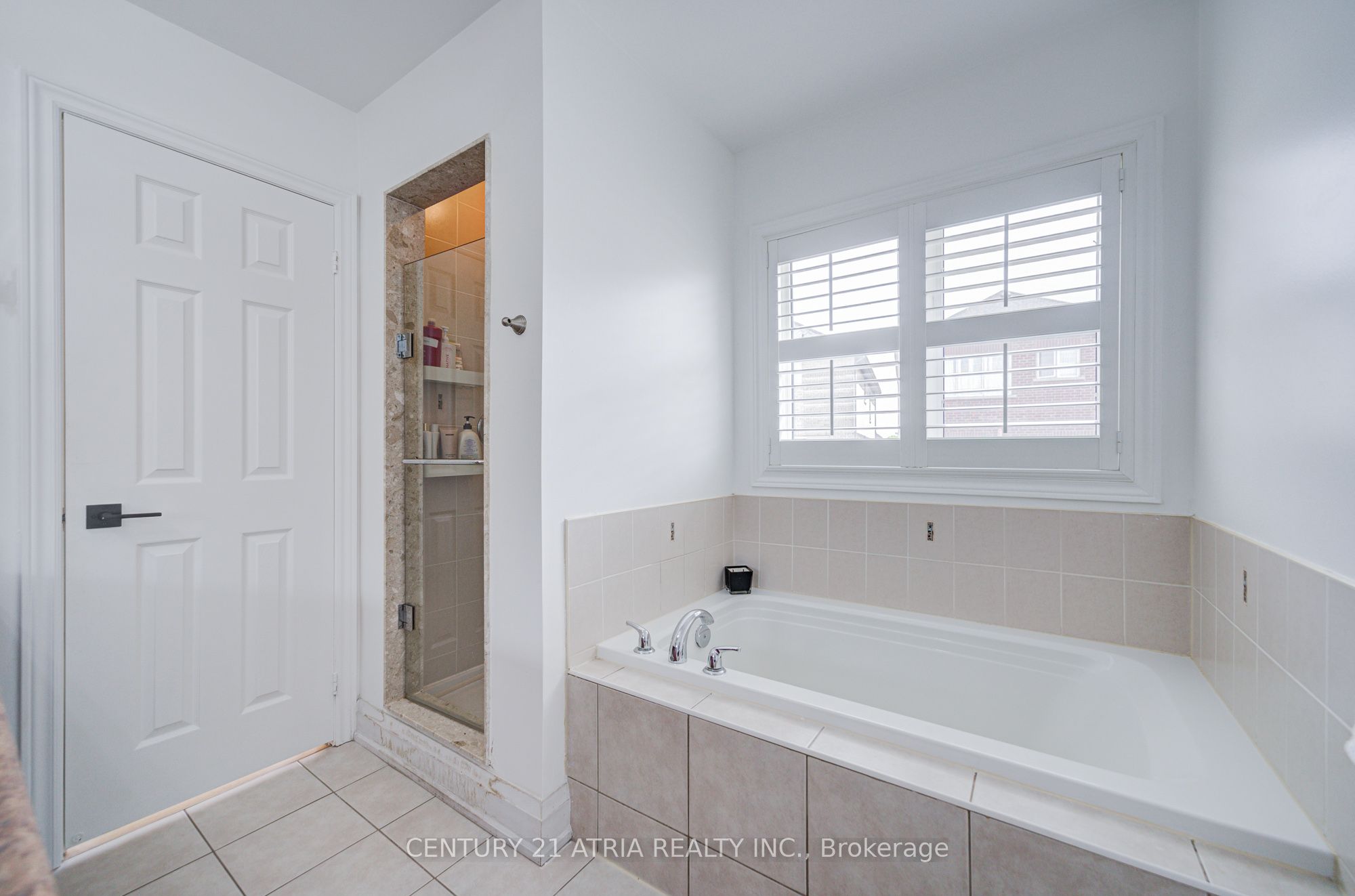 15 Asner Avenue Property Photo 32