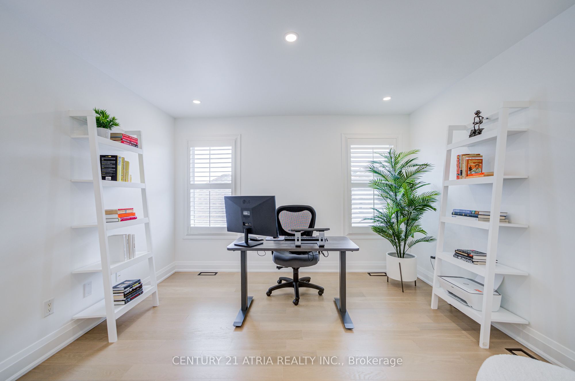 15 Asner Avenue Property Photo 33
