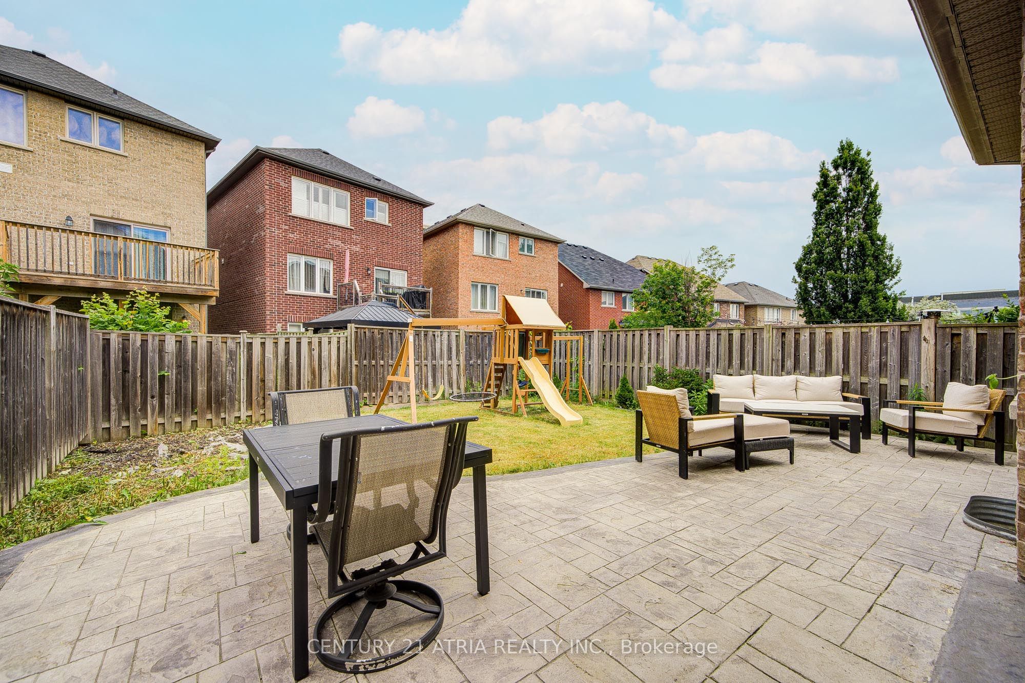 15 Asner Avenue Property Photo 43