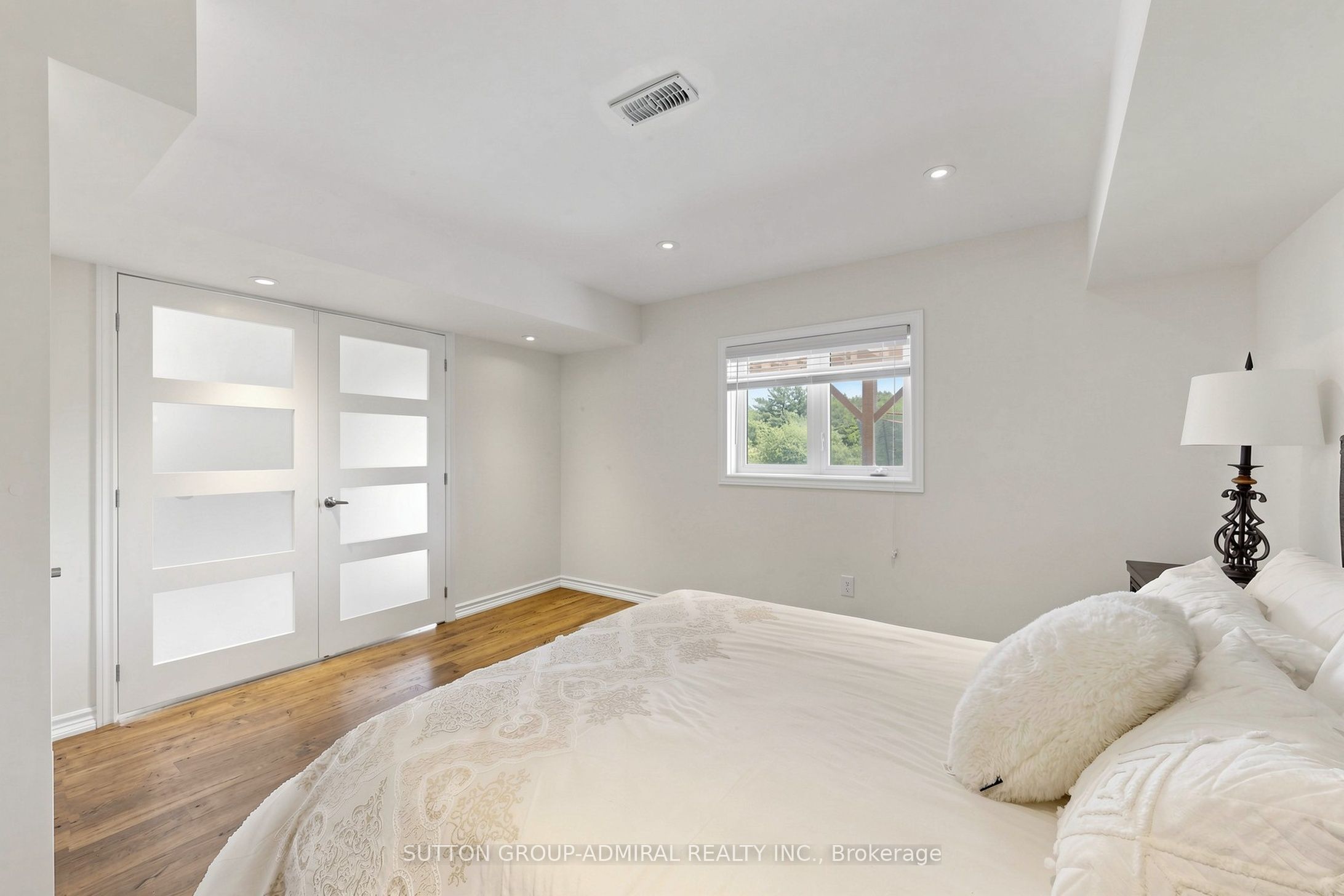 545 Clifford Perry Place Property Photo 37