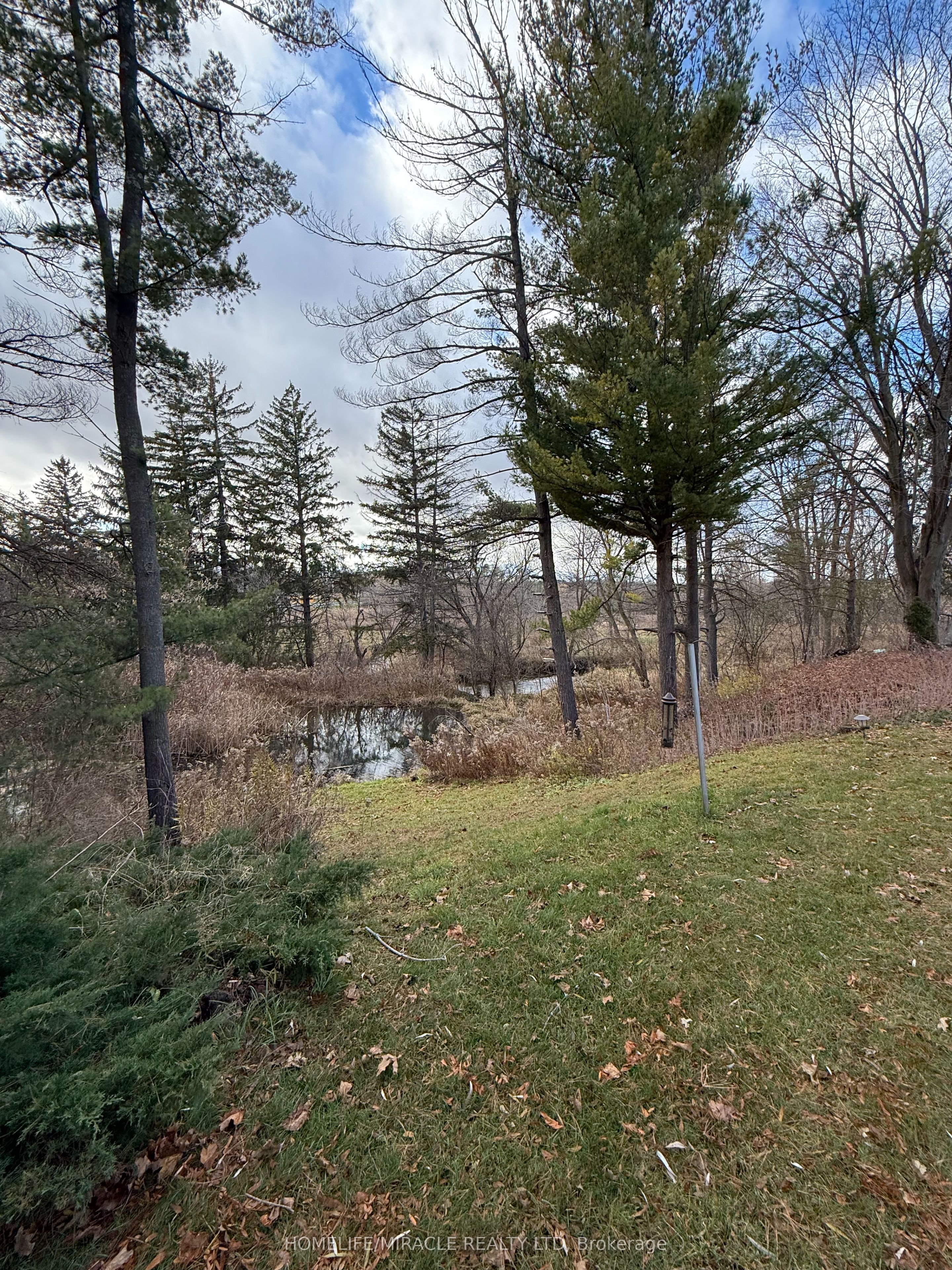 10 Yorkton Boulevard Property Photo 9