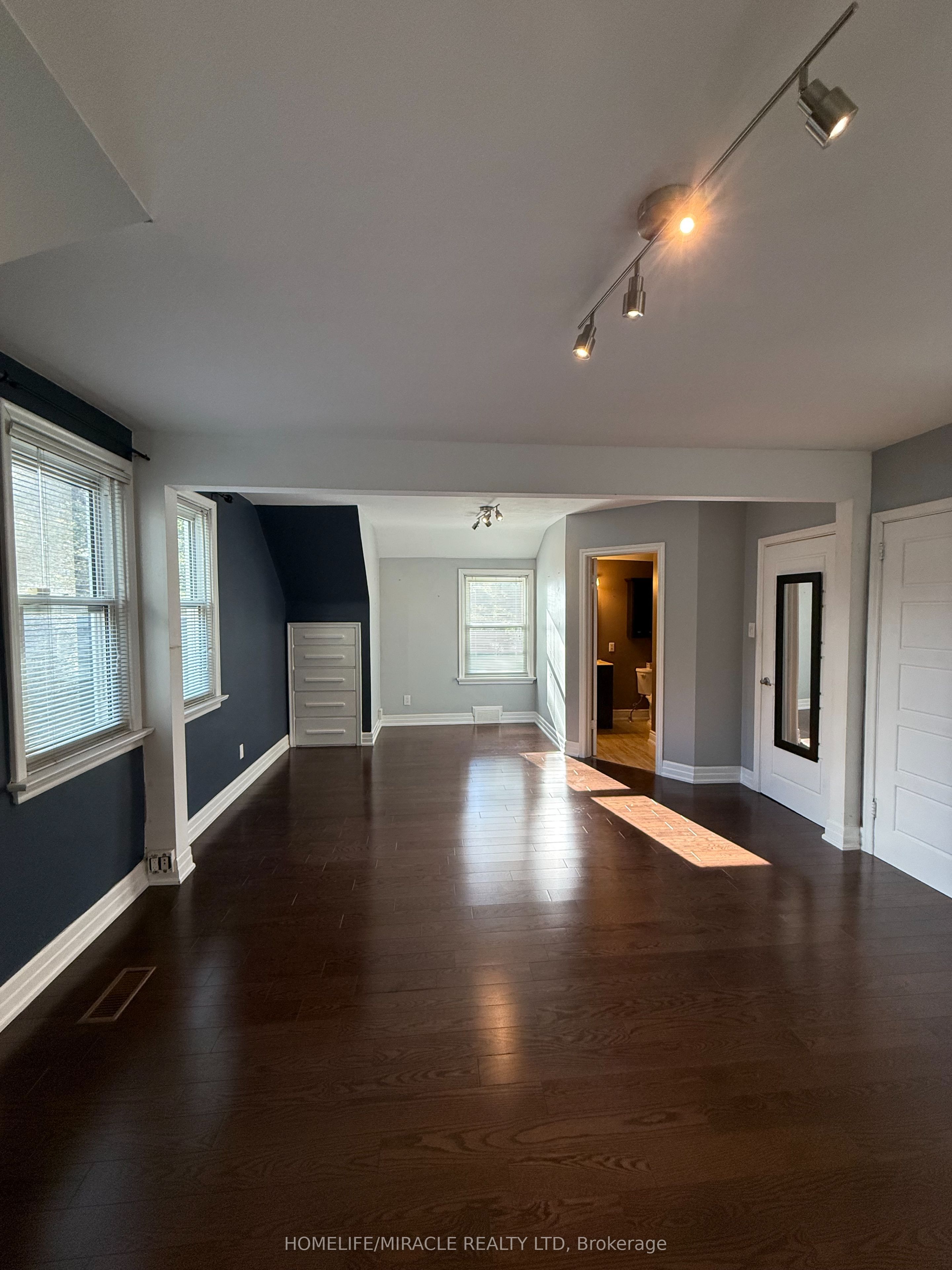 10 Yorkton Boulevard Property Photo 27