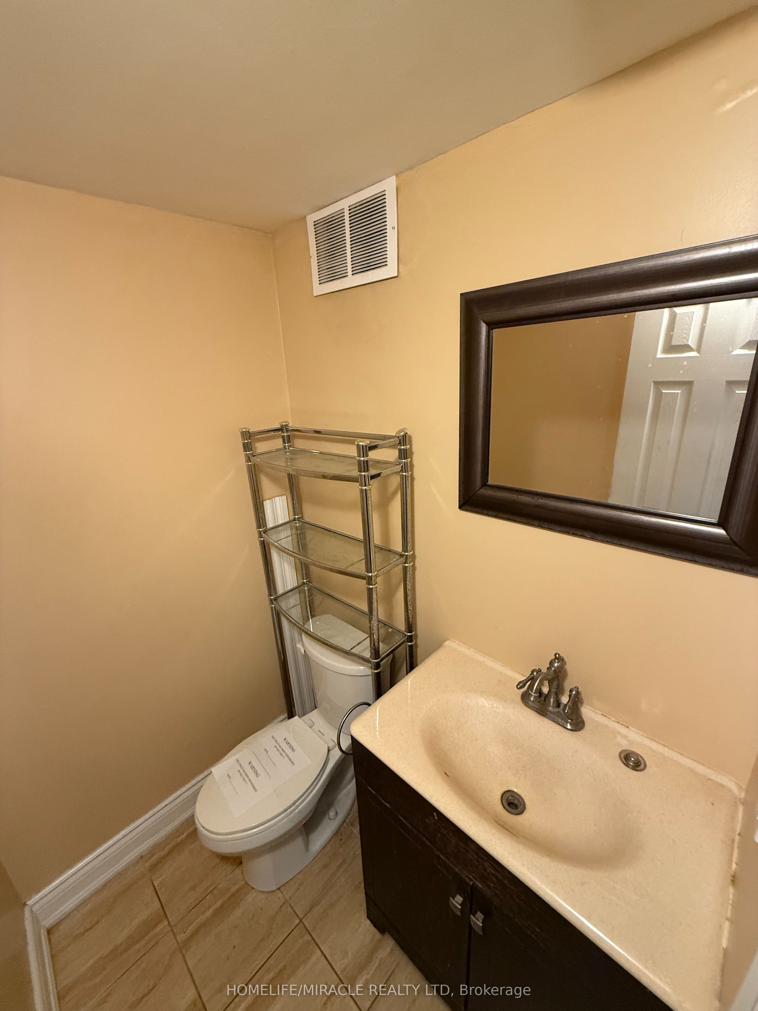 10 Yorkton Boulevard Property Photo 31