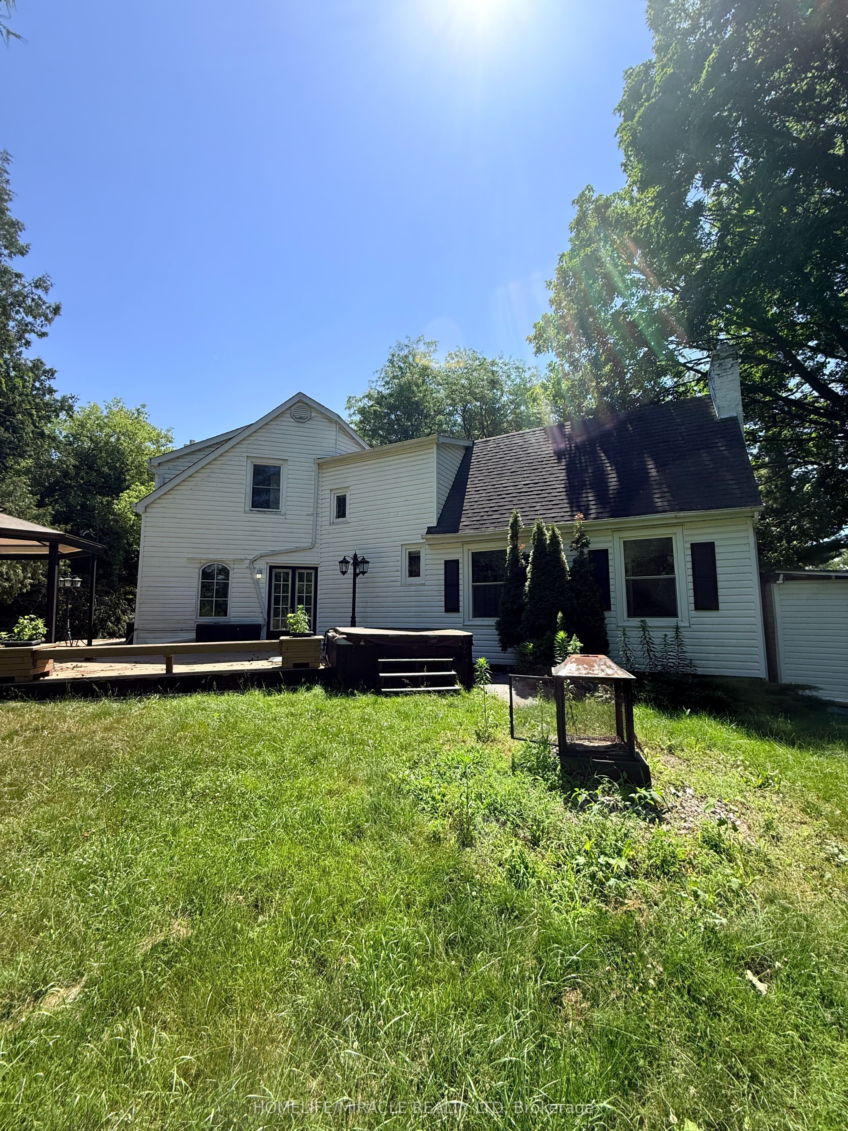 10 Yorkton Boulevard Property Photo 39