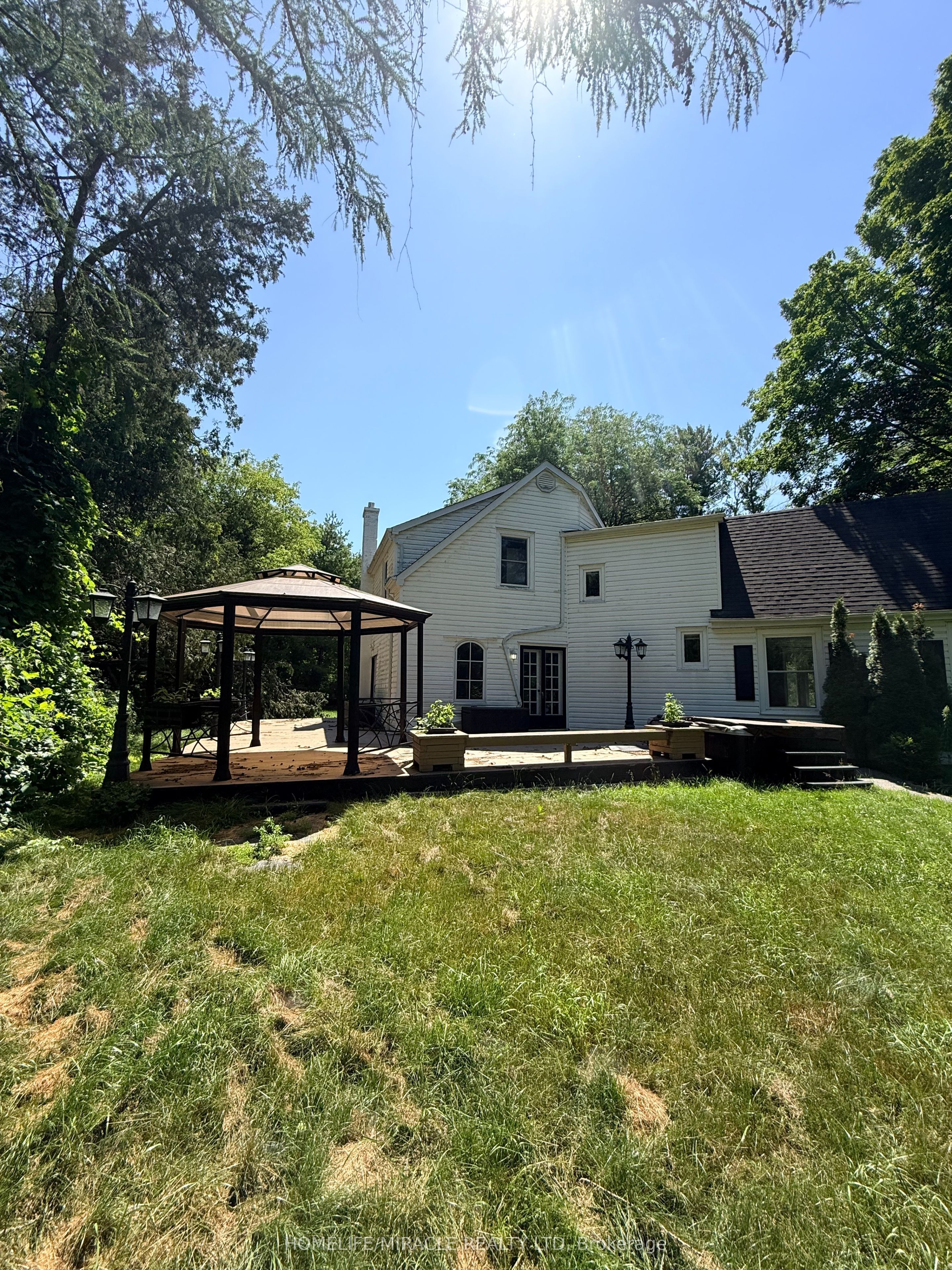10 Yorkton Boulevard Property Photo 40