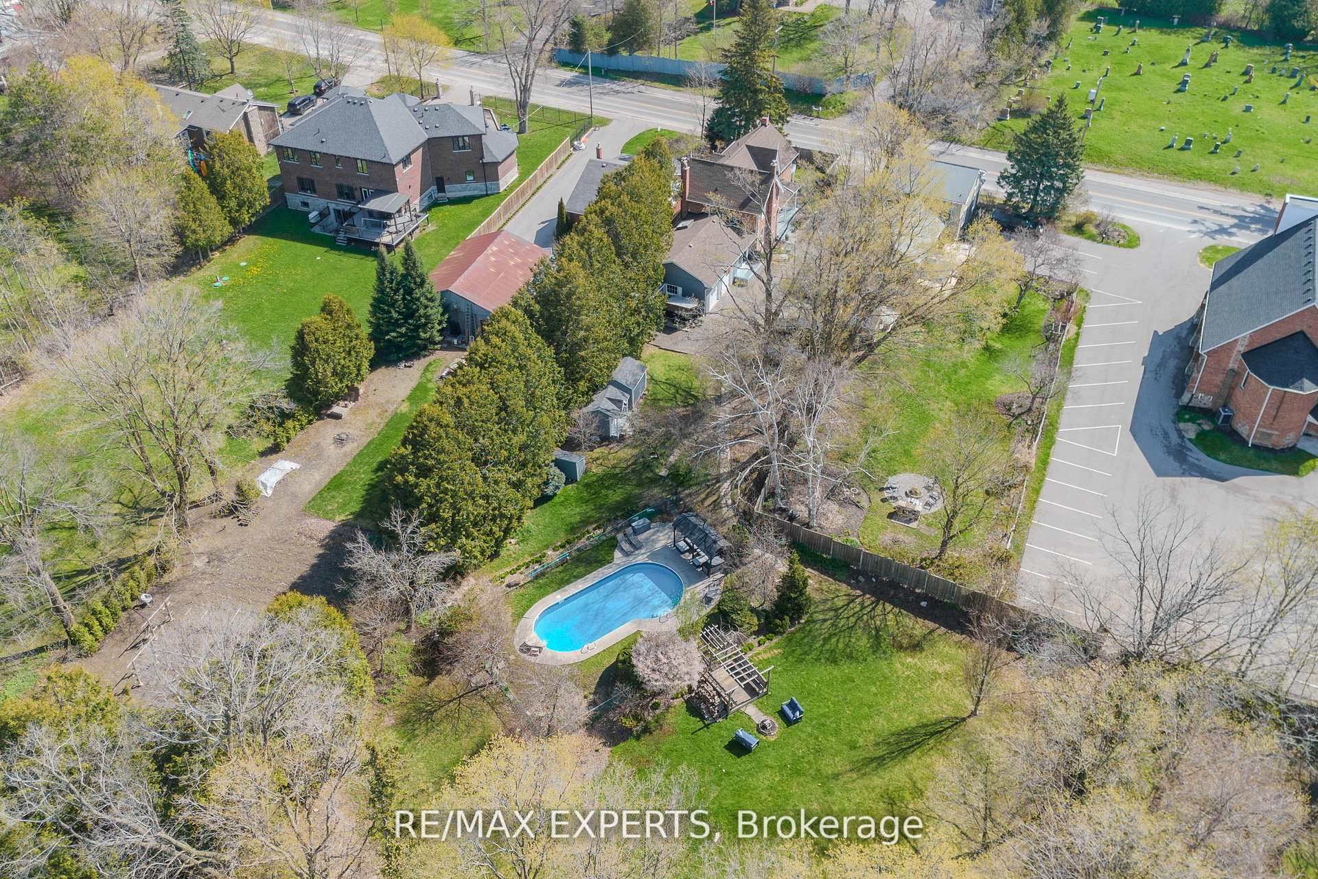 13676 Ninth Line Property Photo 1