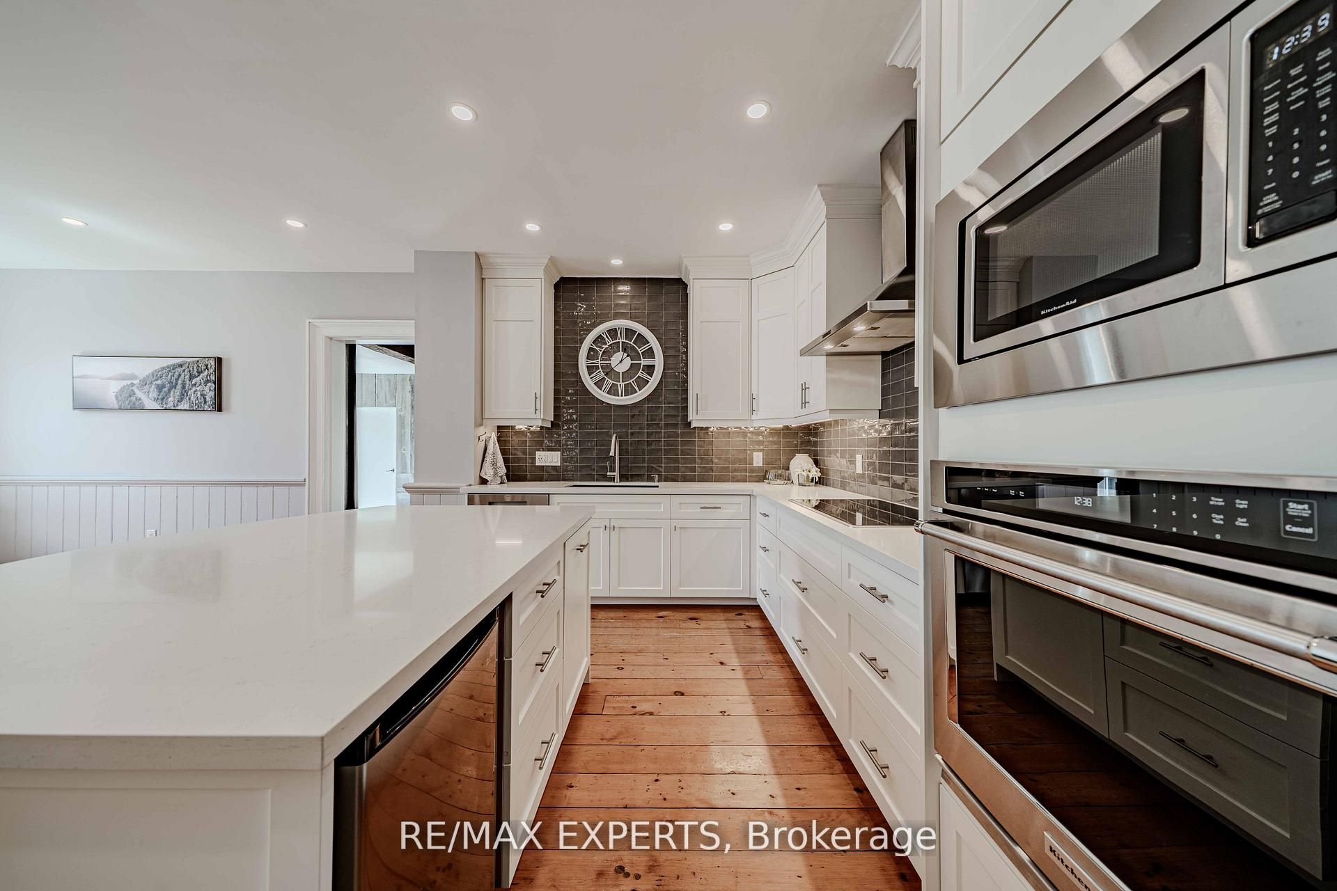 13676 Ninth Line Property Photo 10