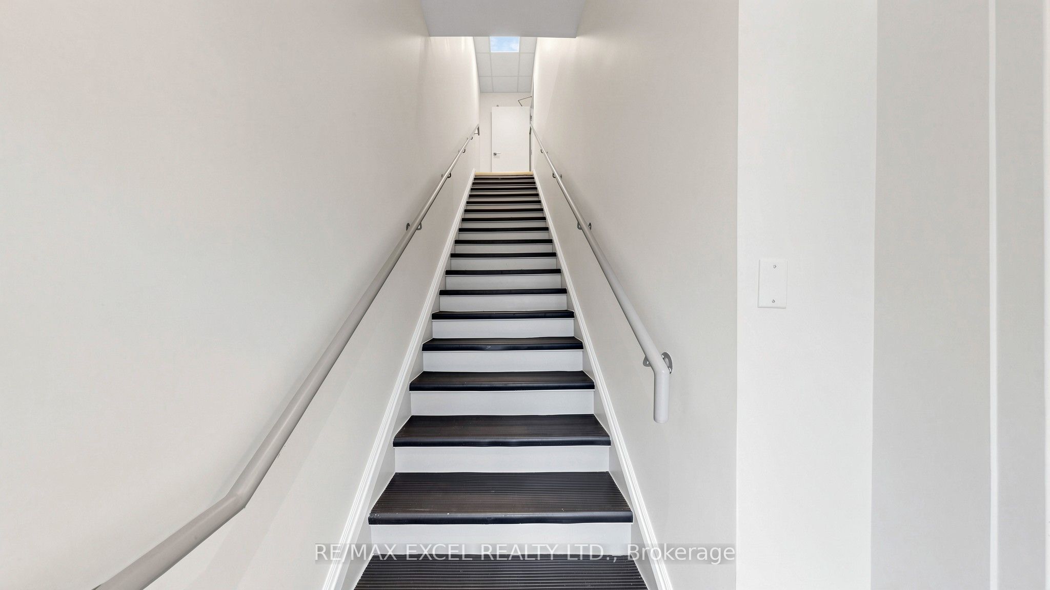 158 Don Hillock Drive 15 Property Photo 17