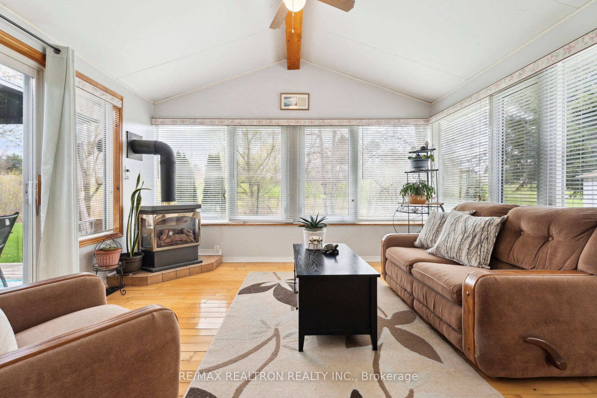 36 Tecumseth Pines Drive Property Photo 18