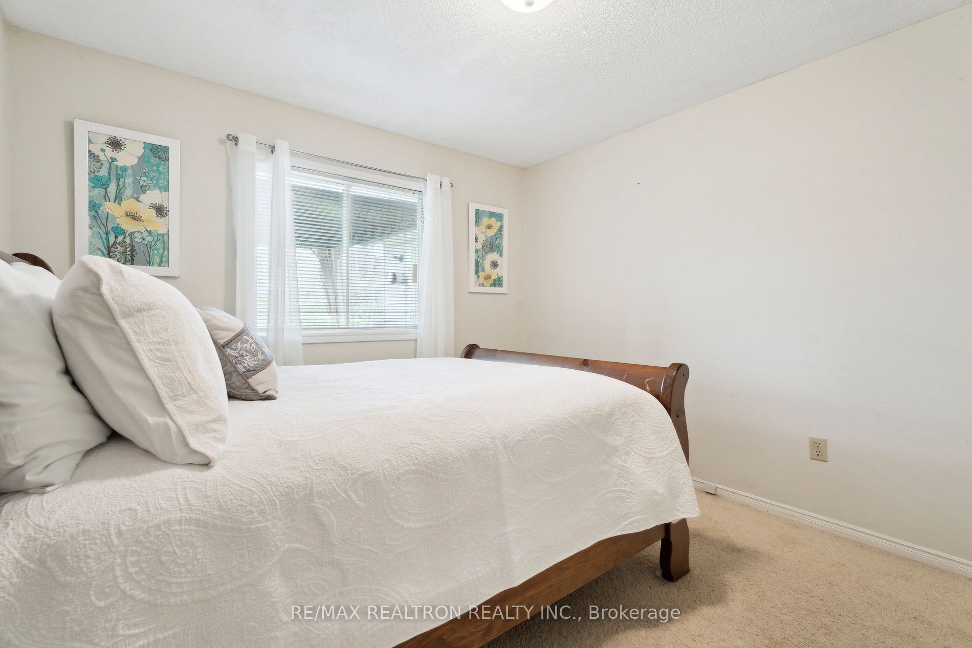 36 Tecumseth Pines Drive Property Photo 27