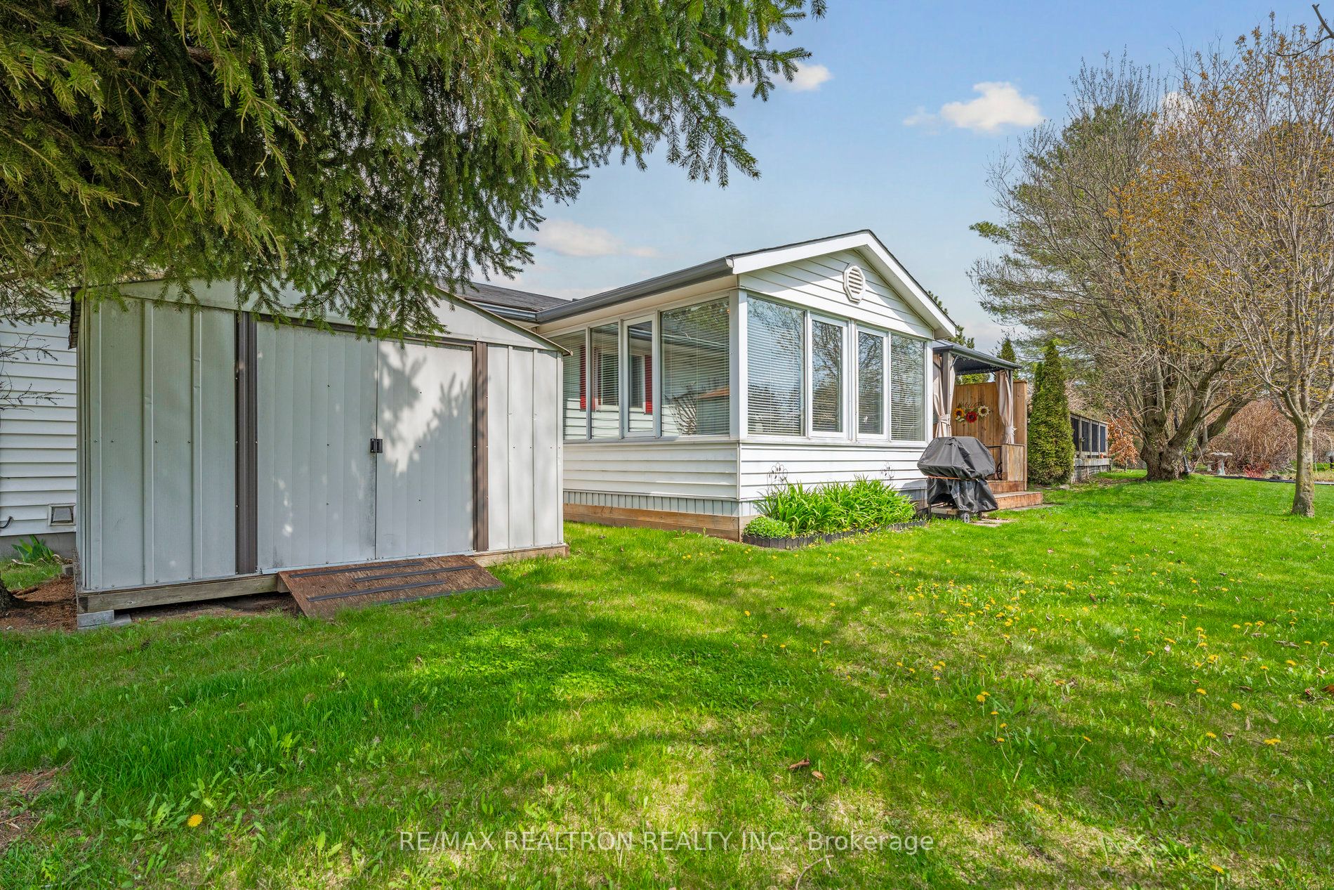 36 Tecumseth Pines Drive Property Photo 33
