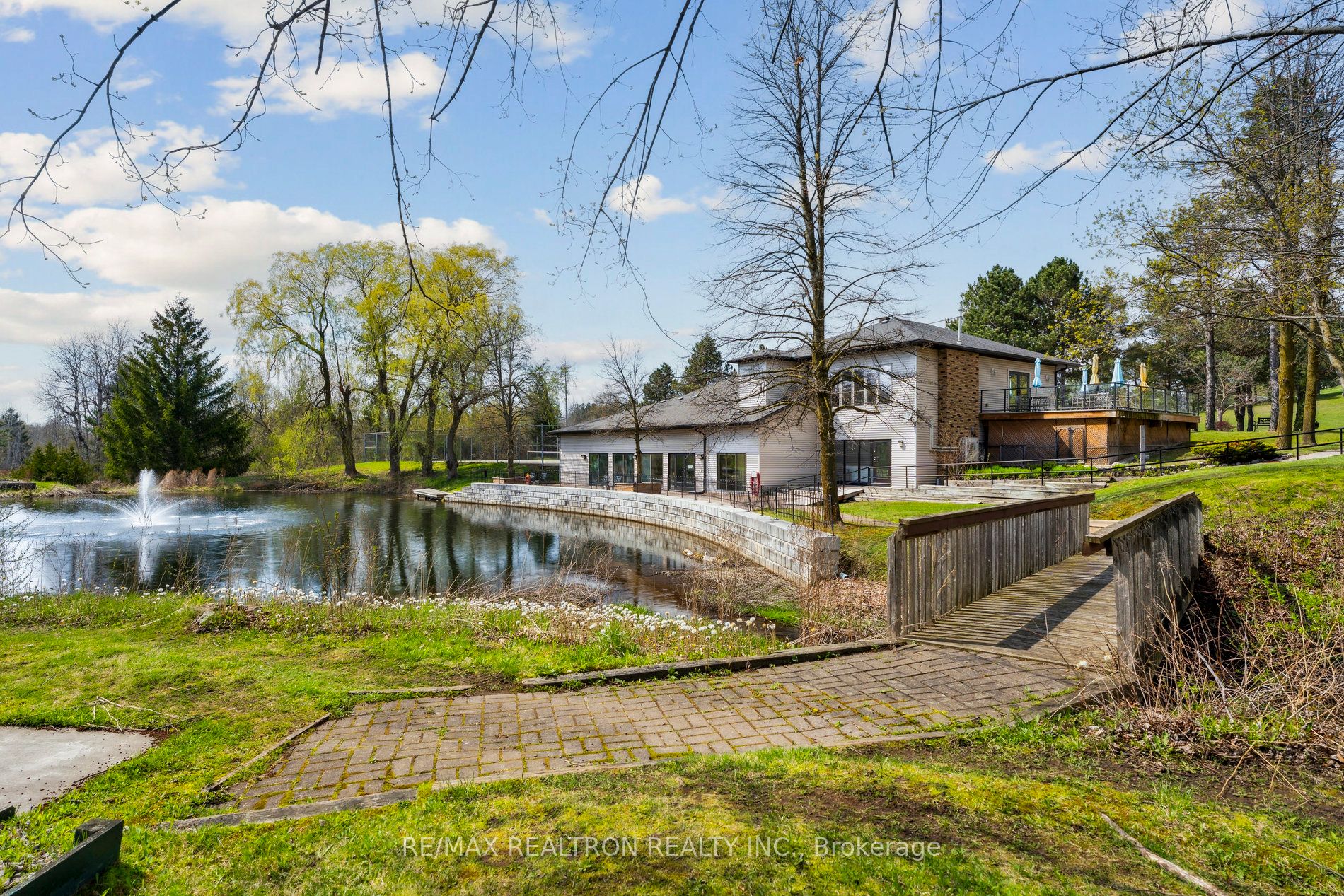 36 Tecumseth Pines Drive Property Photo 47