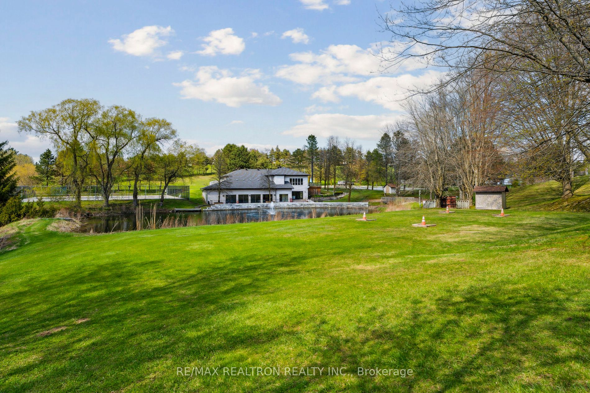 36 Tecumseth Pines Drive Property Photo 48